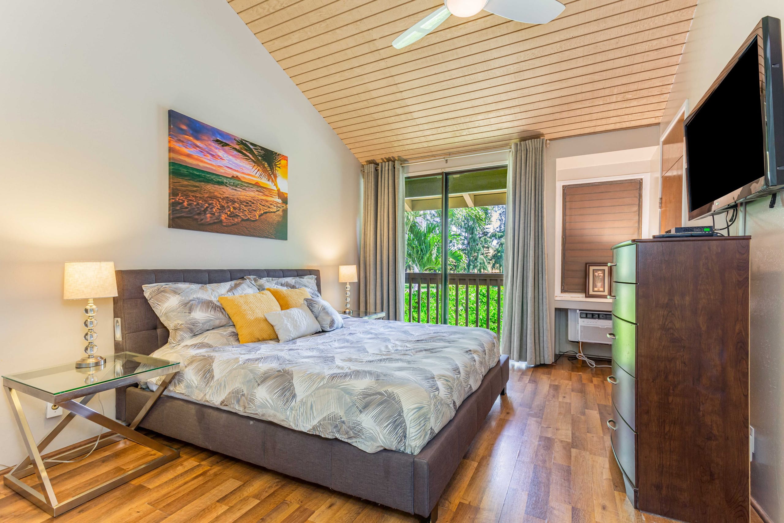 Condo in Kahuku · ★4.66 · 2 bedrooms · 4 beds · 2.5 shared baths - Image 13