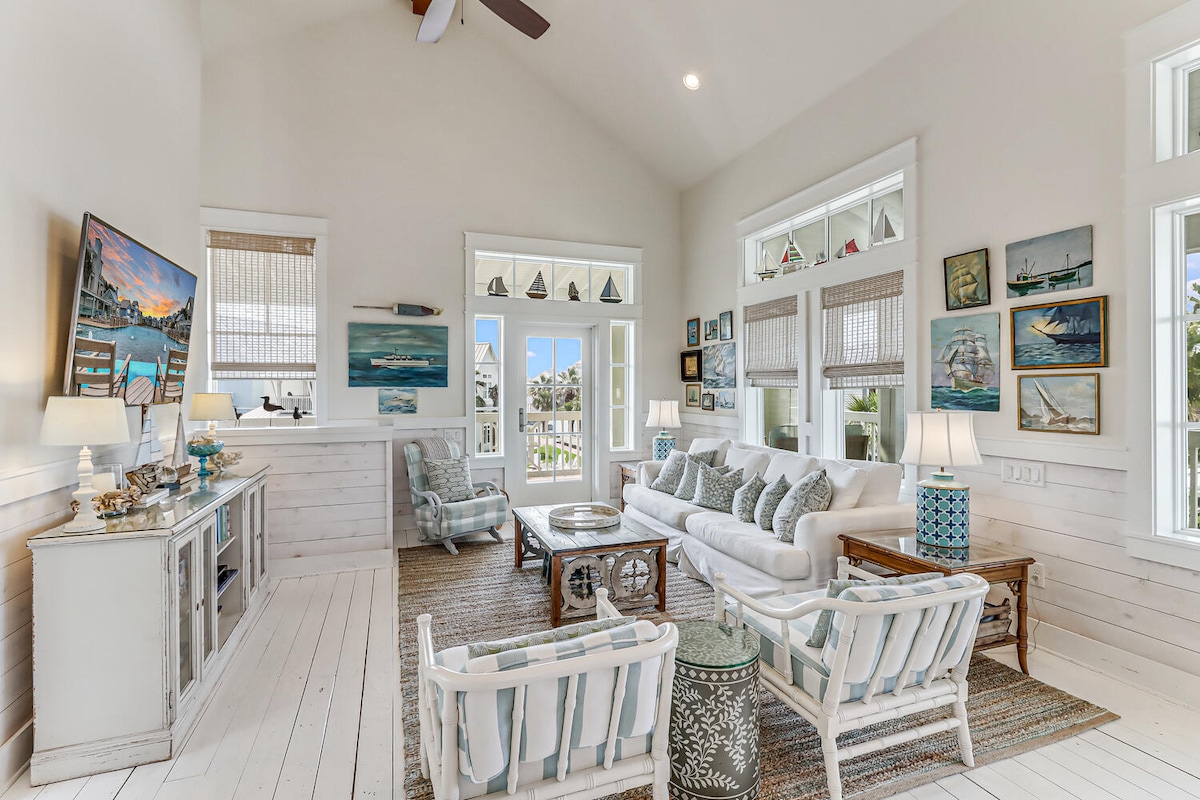 סלון, קומה 2. 