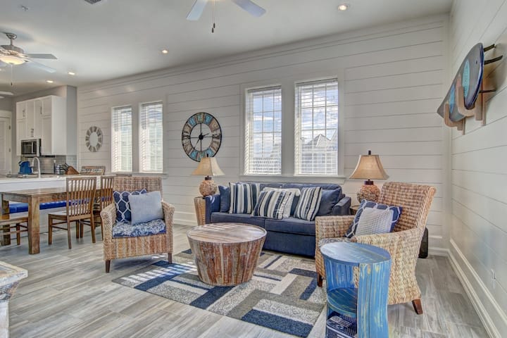 Pet-friendly Condo W/ Central Location+resort-like Amenities@cinnamon Shore - Port Aransas, TX