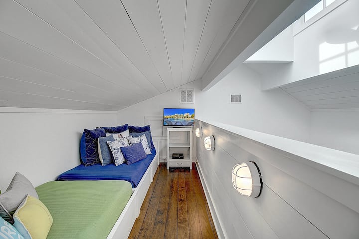 Lofti në katin e 3-të me binjakë. 