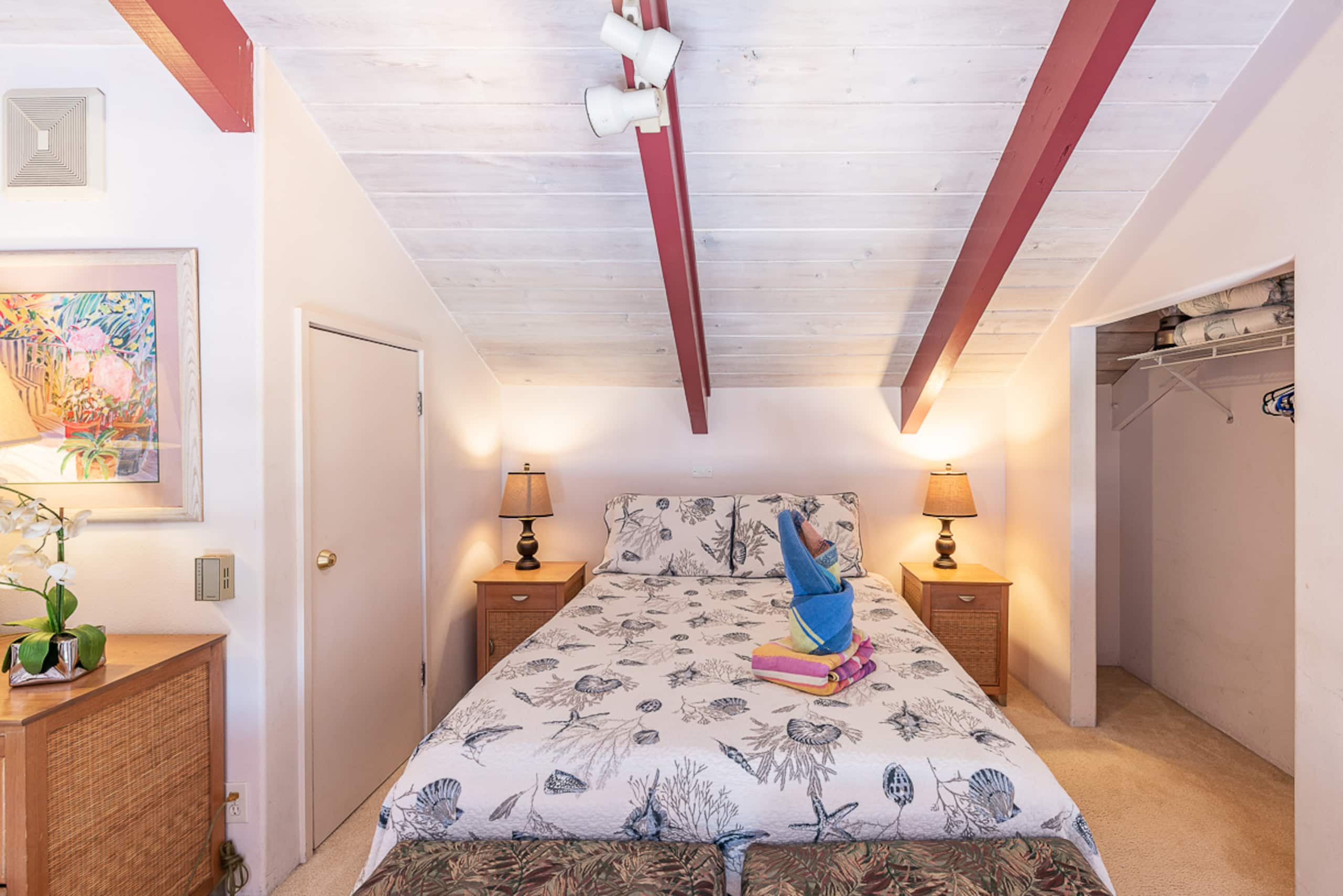 Condo in Lahaina · ★4.91 · 2 bedrooms · 3 beds · 1 bath - Image 22