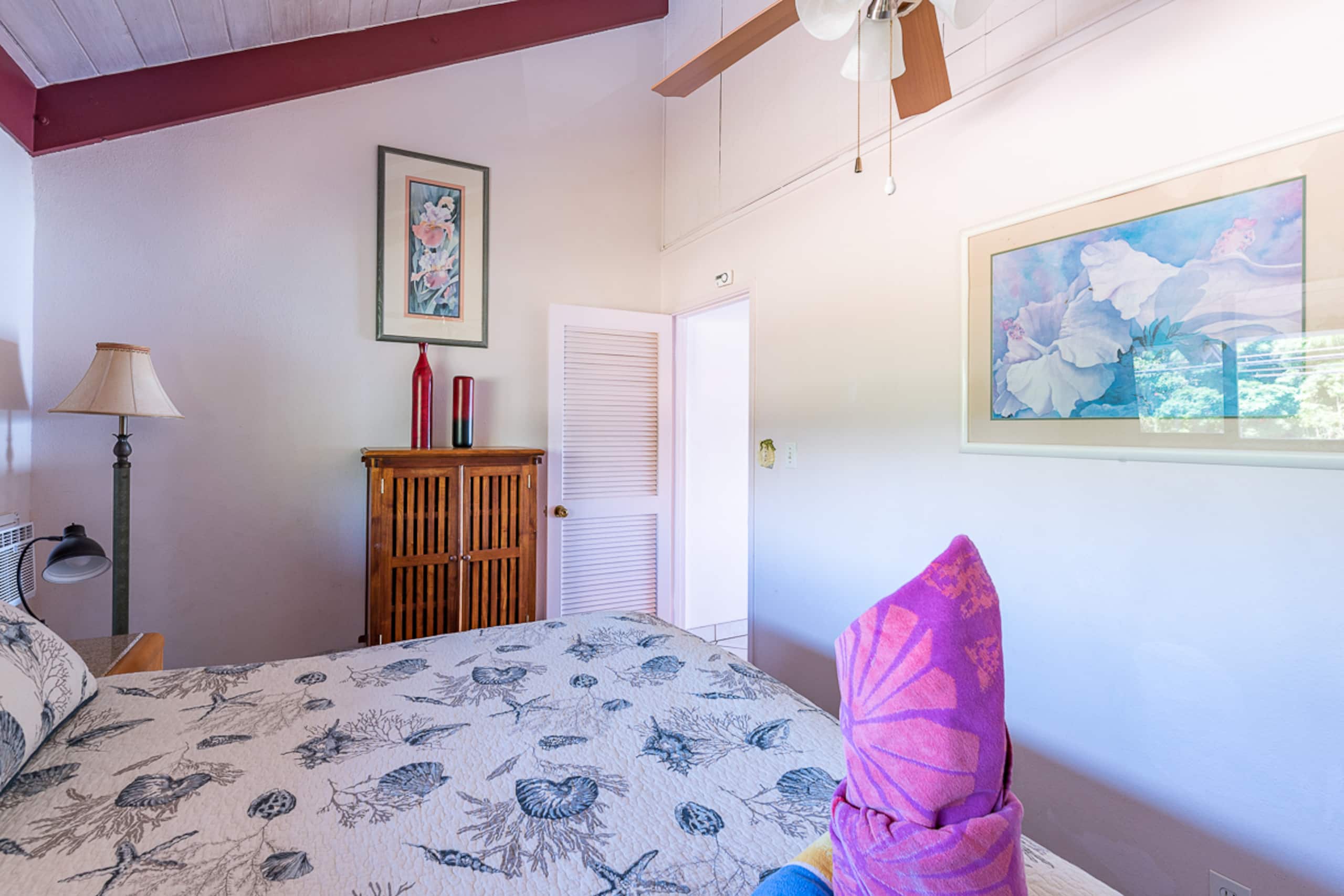 Condo in Lahaina · ★4.91 · 2 bedrooms · 3 beds · 1 bath - Image 18