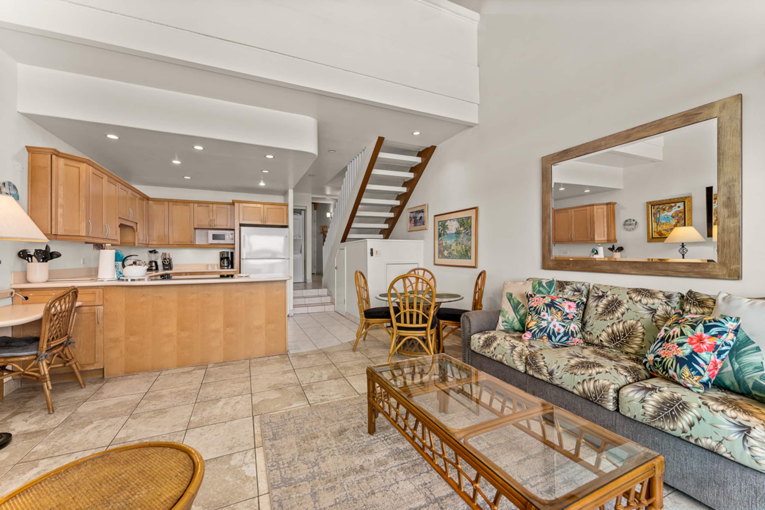 Condo in Lahaina · ★4.79 · 2 bedrooms · 3 beds · 2 private baths - Image 7