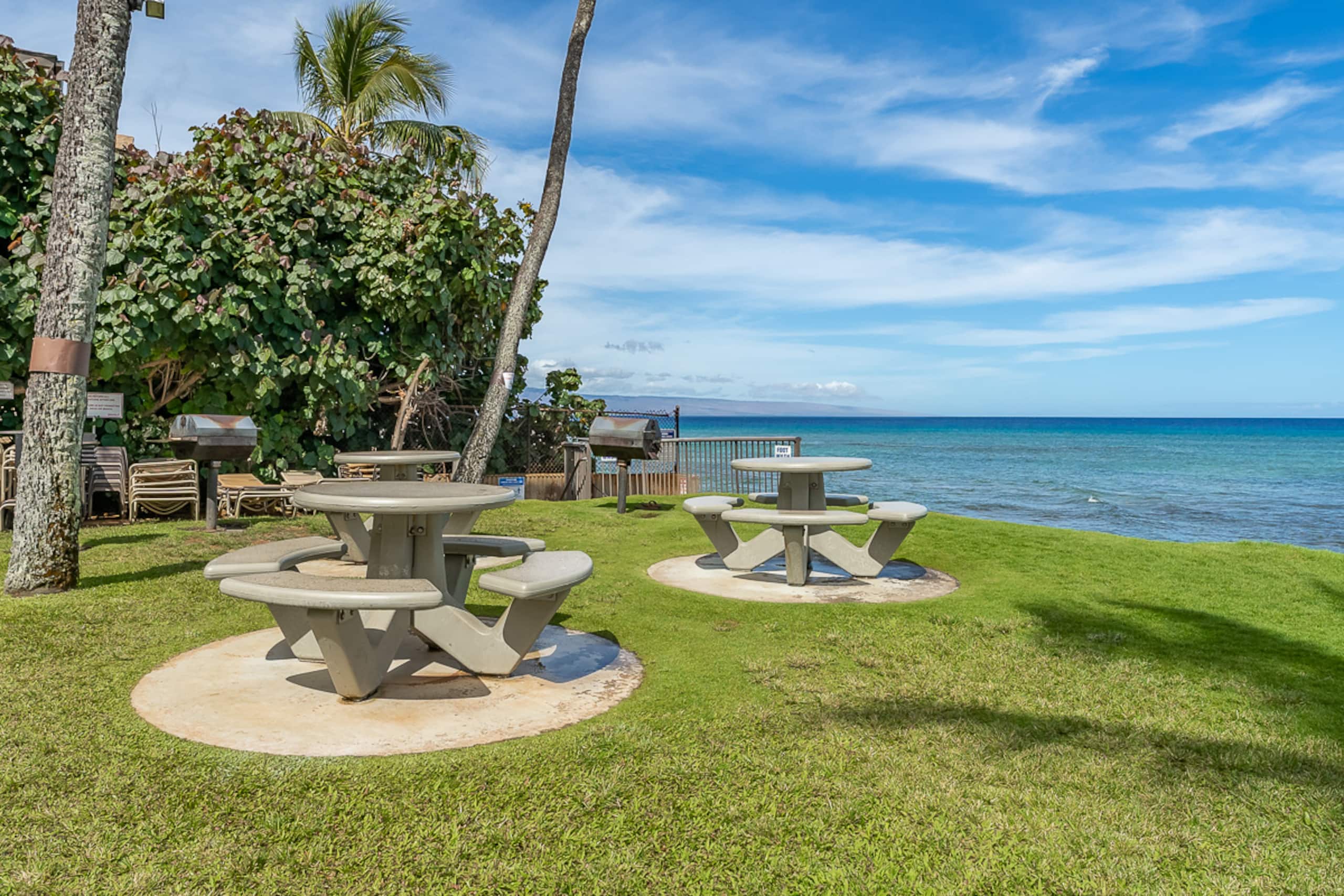 Condo in Lahaina · ★4.79 · 2 bedrooms · 3 beds · 2 private baths - Image 43