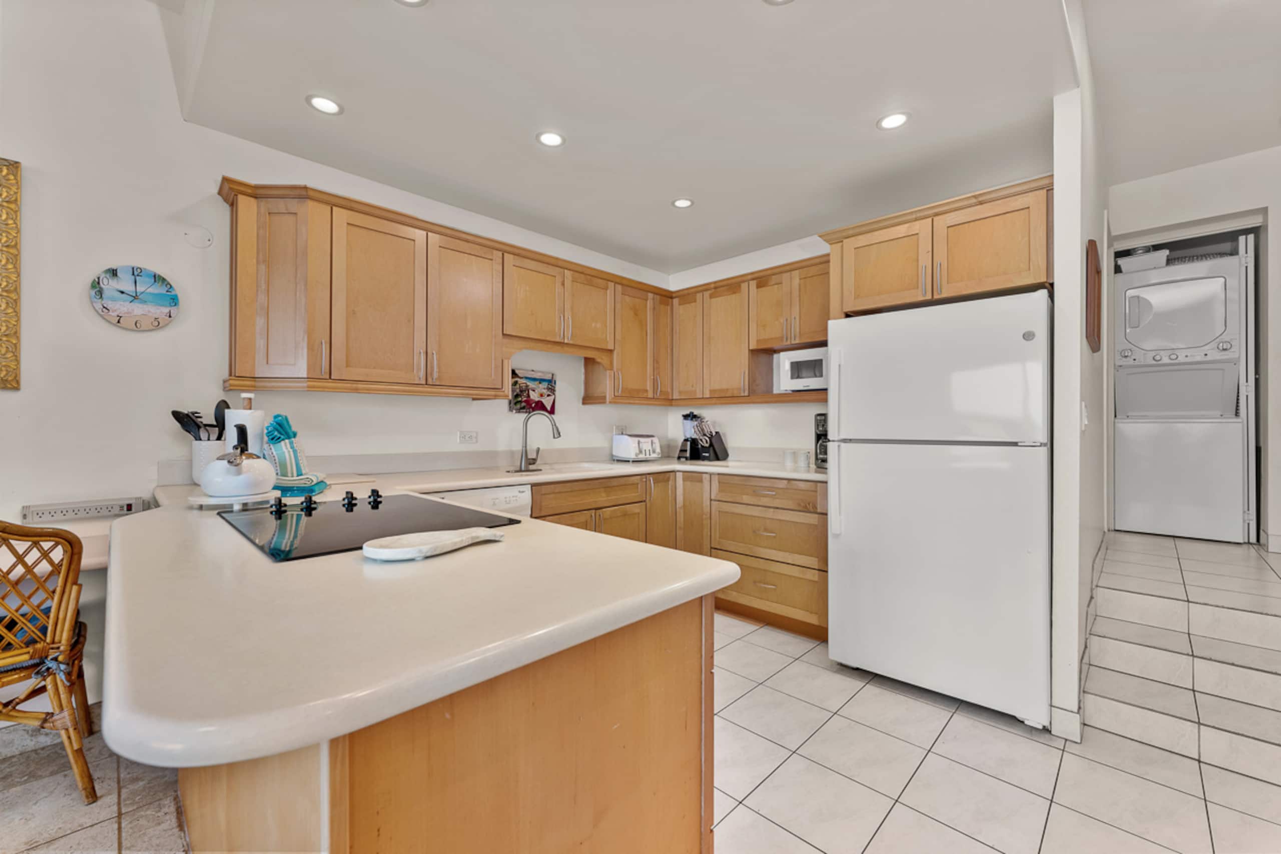 Condo in Lahaina · ★4.79 · 2 bedrooms · 3 beds · 2 private baths - Image 10