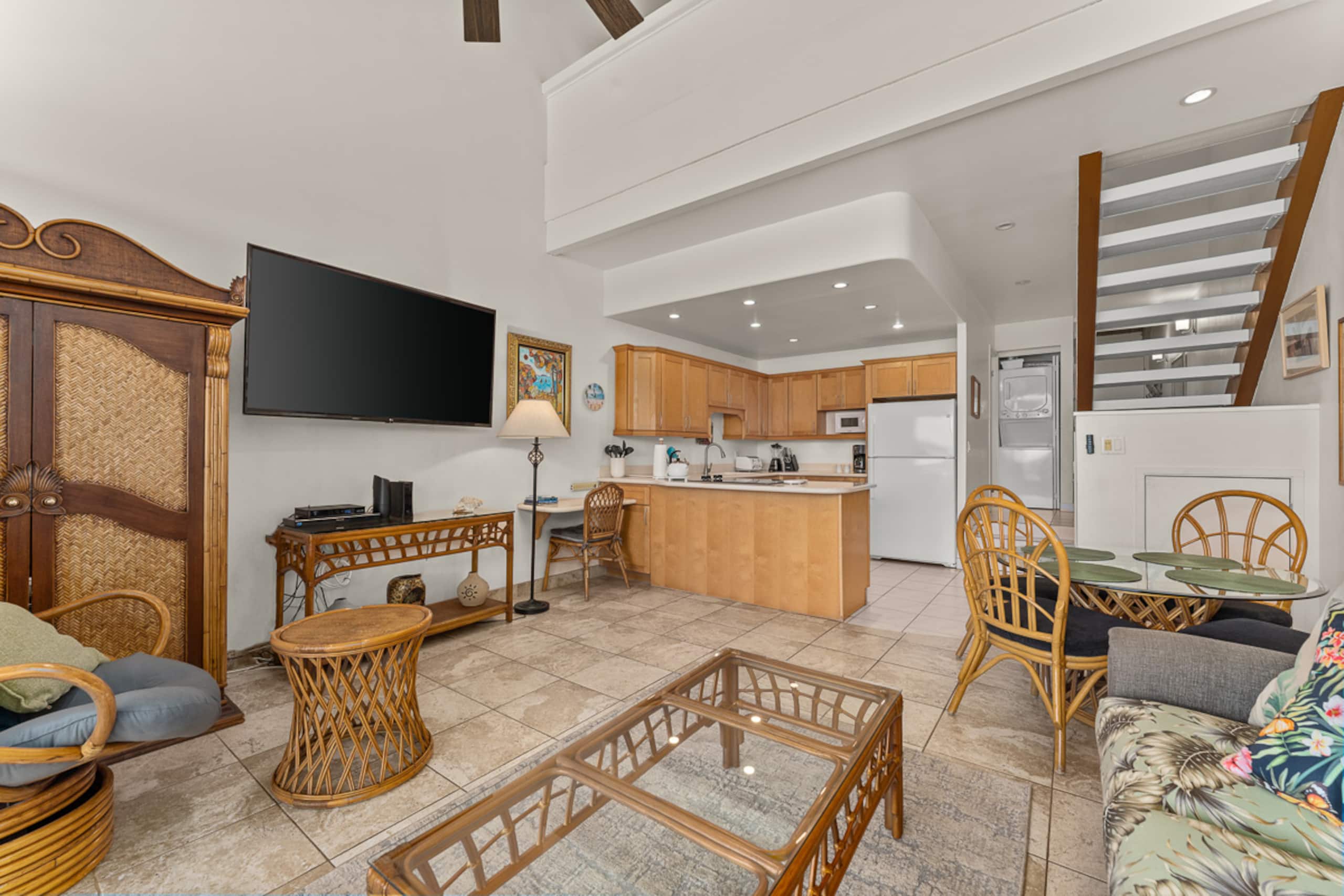 Condo in Lahaina · ★4.79 · 2 bedrooms · 3 beds · 2 private baths - Image 8