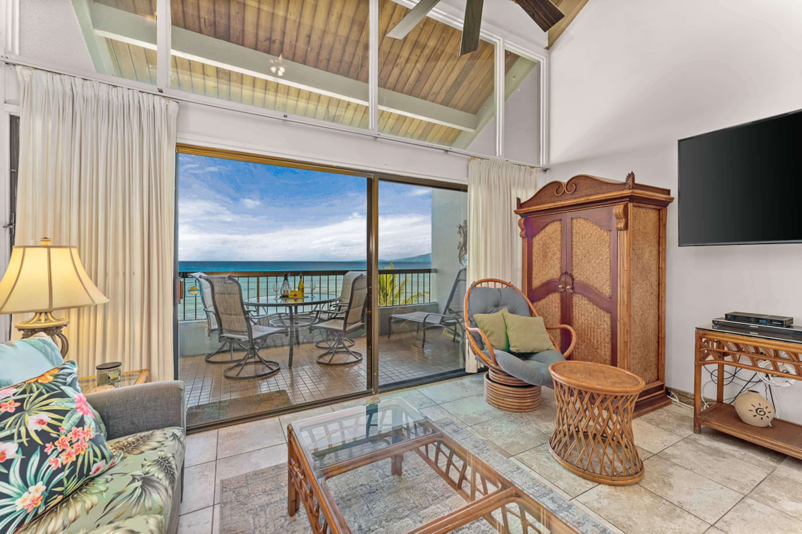 Condo in Lahaina · ★4.79 · 2 bedrooms · 3 beds · 2 private baths - Image 6