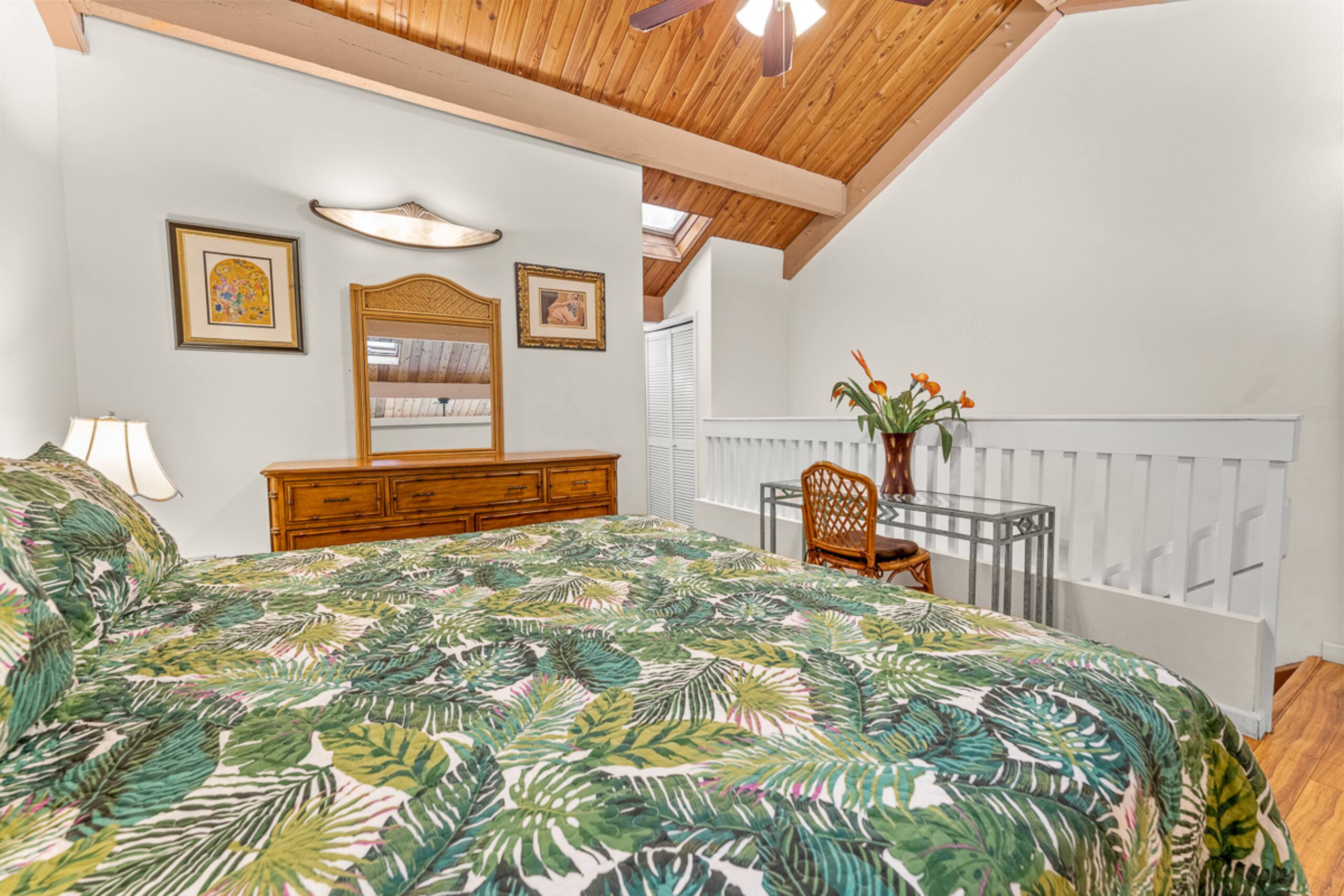 Condo in Lahaina · ★4.79 · 2 bedrooms · 3 beds · 2 private baths - Image 23
