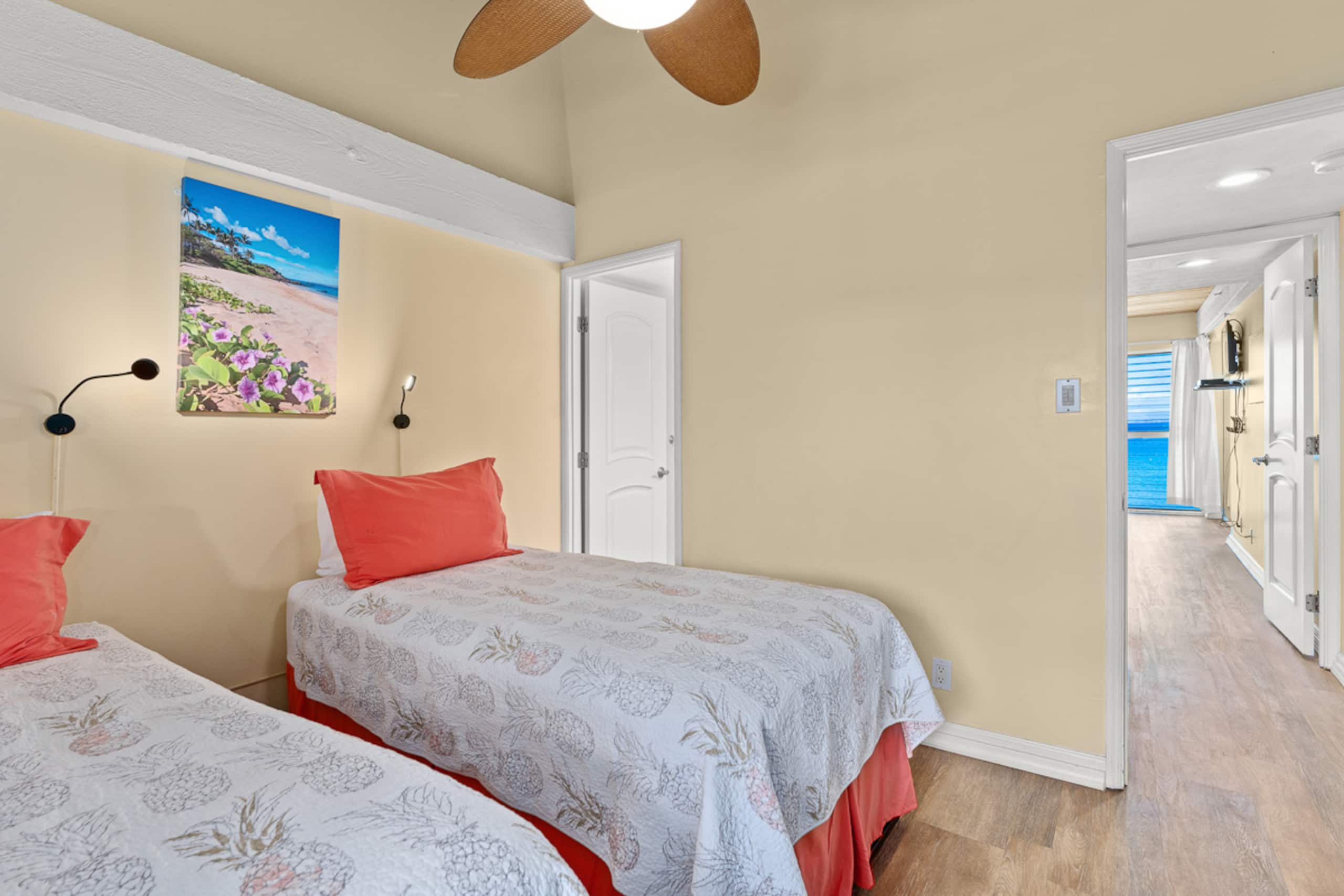 Condo in Lahaina · ★4.91 · 2 bedrooms · 4 beds · 1.5 private baths - Image 18