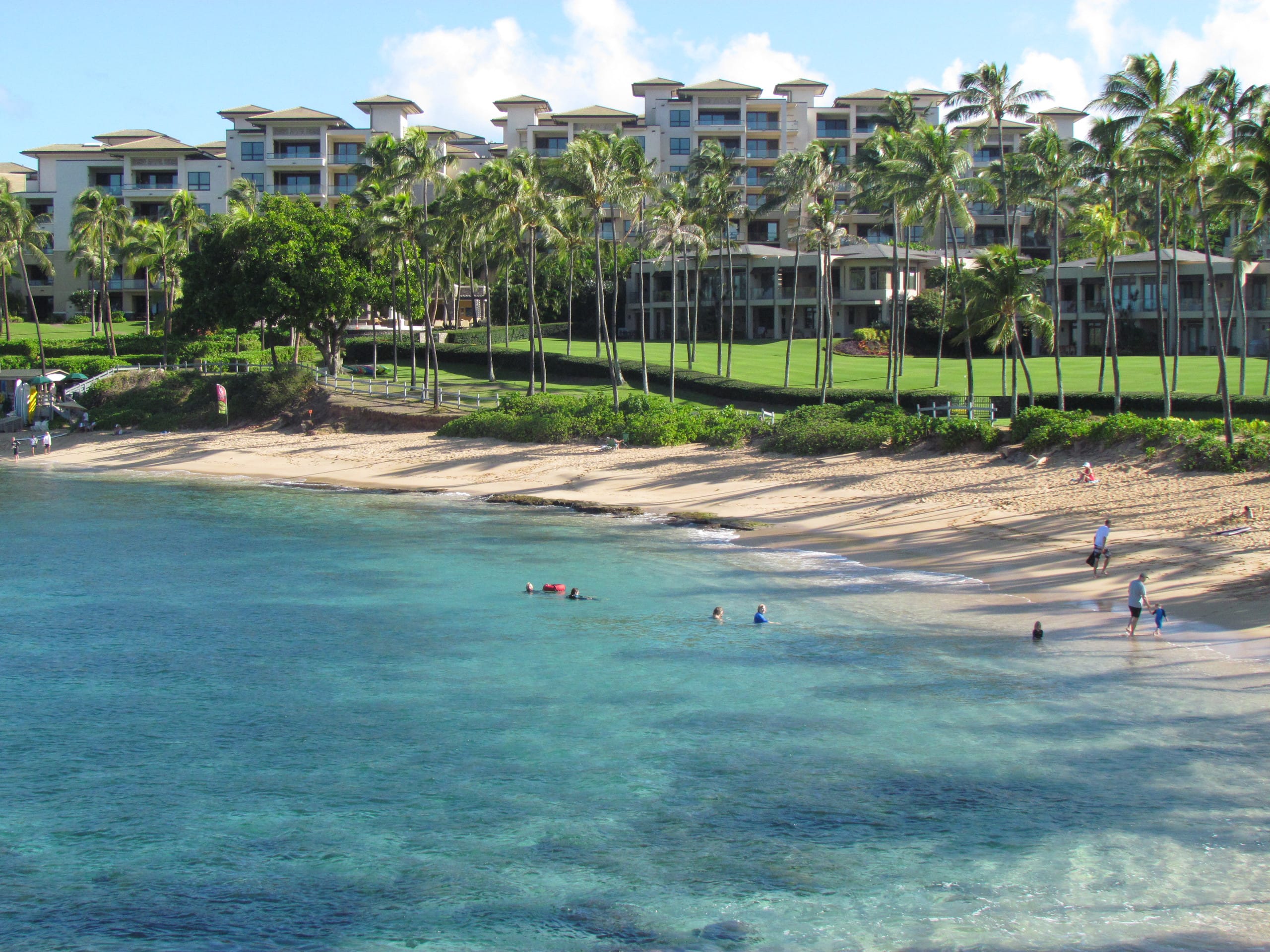 Condo in Lahaina · ★4.91 · 2 bedrooms · 4 beds · 1.5 private baths - Image 42