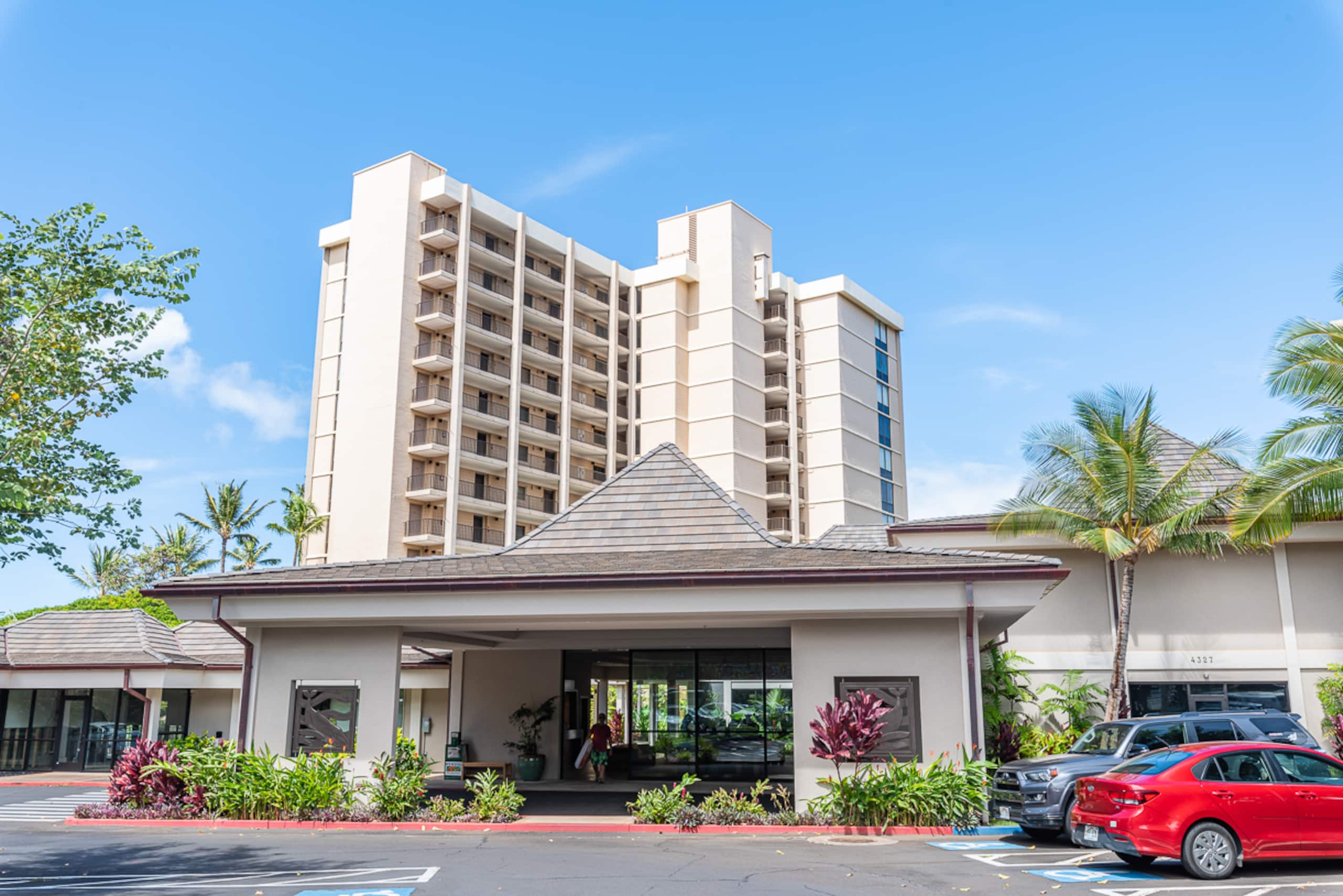 Condo in Lahaina · ★4.81 · 1 bedroom · 2 beds · 1 bath - Image 25