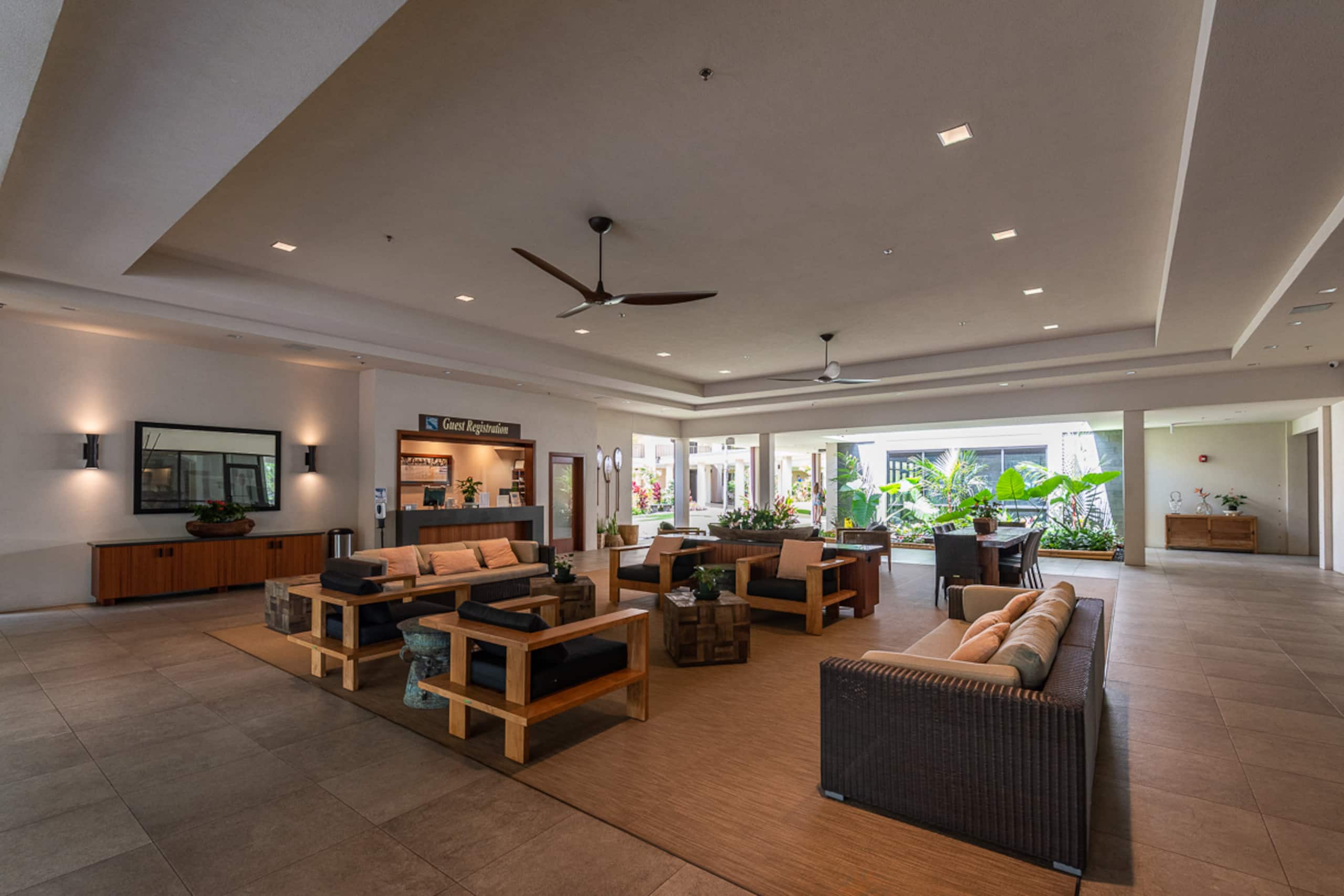 Condo in Lahaina · ★4.81 · 1 bedroom · 2 beds · 1 bath - Image 27