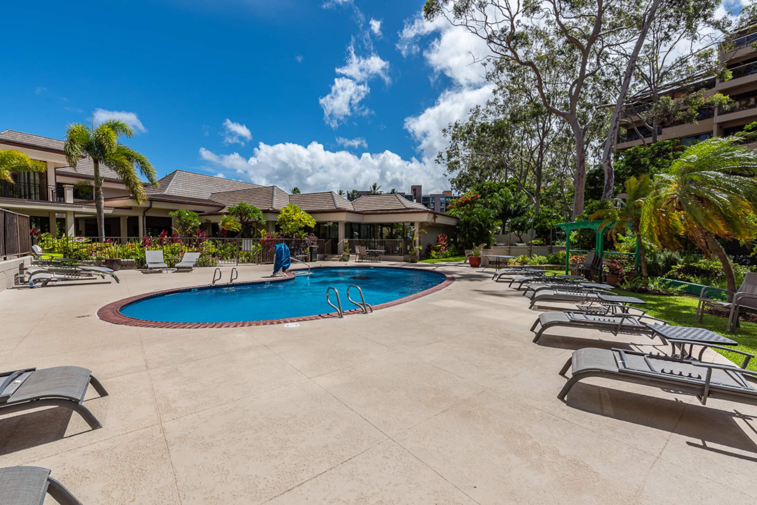 Condo in Lahaina · ★4.81 · 1 bedroom · 2 beds · 1 bath - Image 23