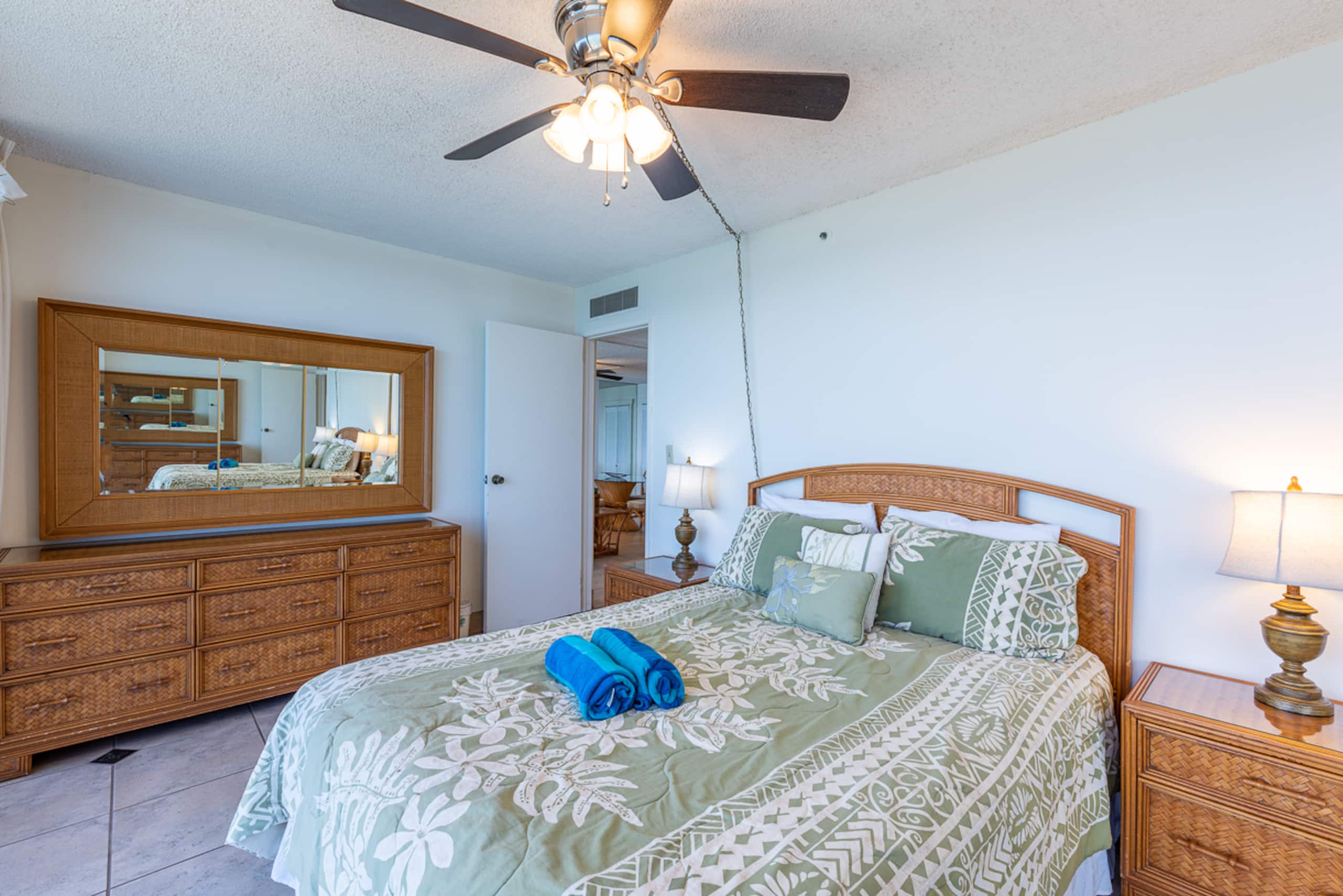 Condo in Lahaina · ★4.81 · 1 bedroom · 2 beds · 1 bath - Image 16