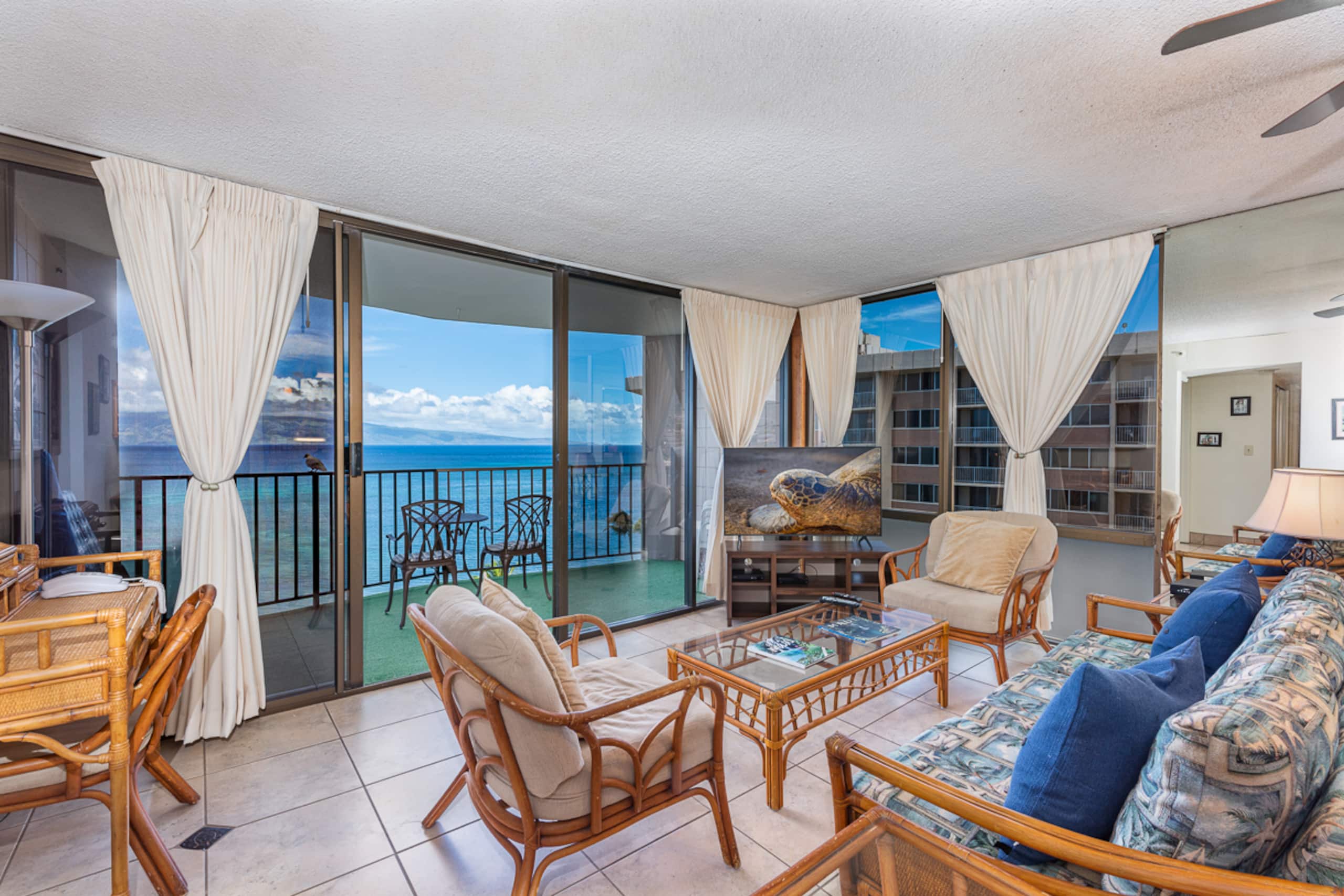 Condo in Lahaina · ★4.81 · 1 bedroom · 2 beds · 1 bath - Image 4