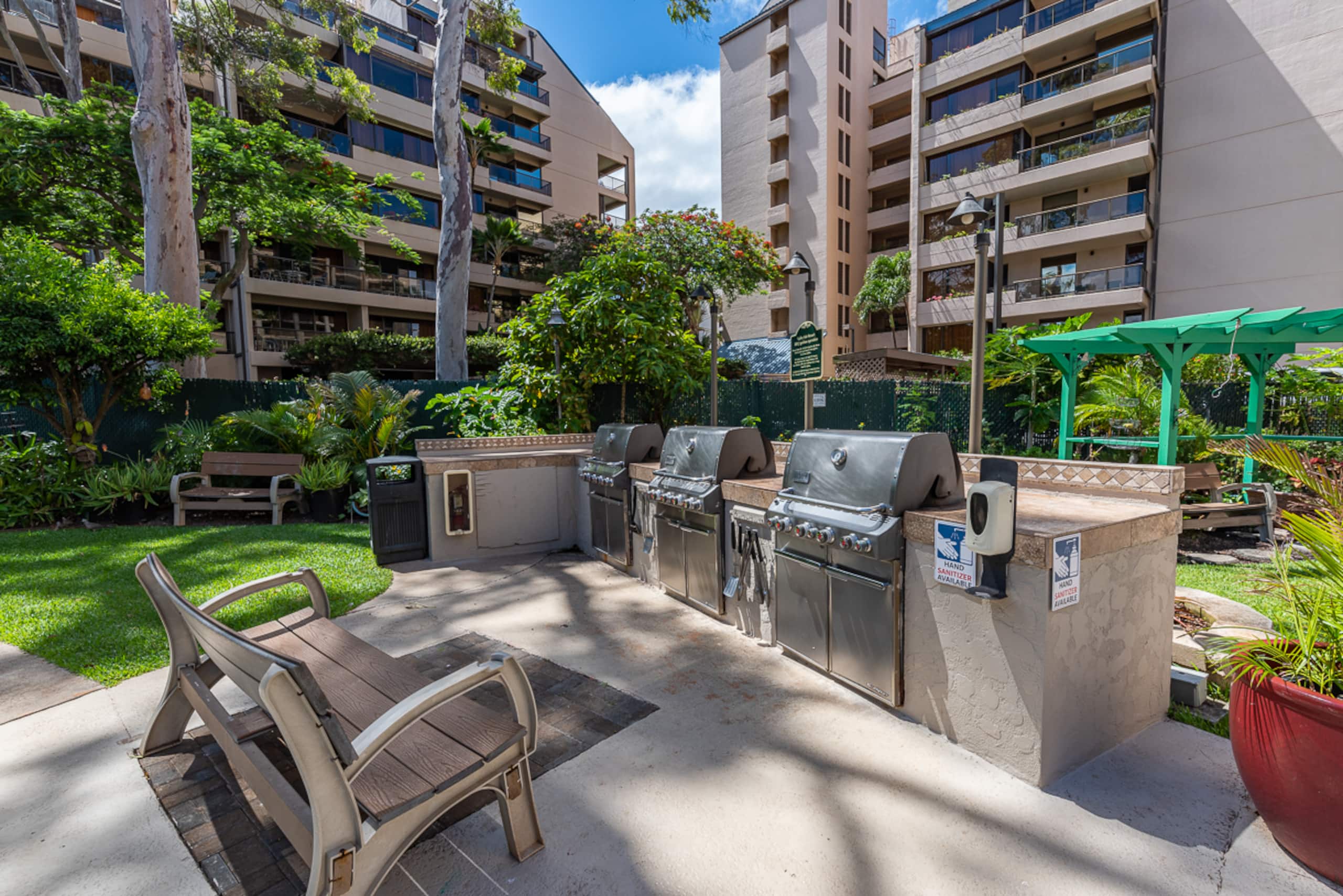 Condo in Lahaina · ★4.81 · 1 bedroom · 2 beds · 1 bath - Image 24