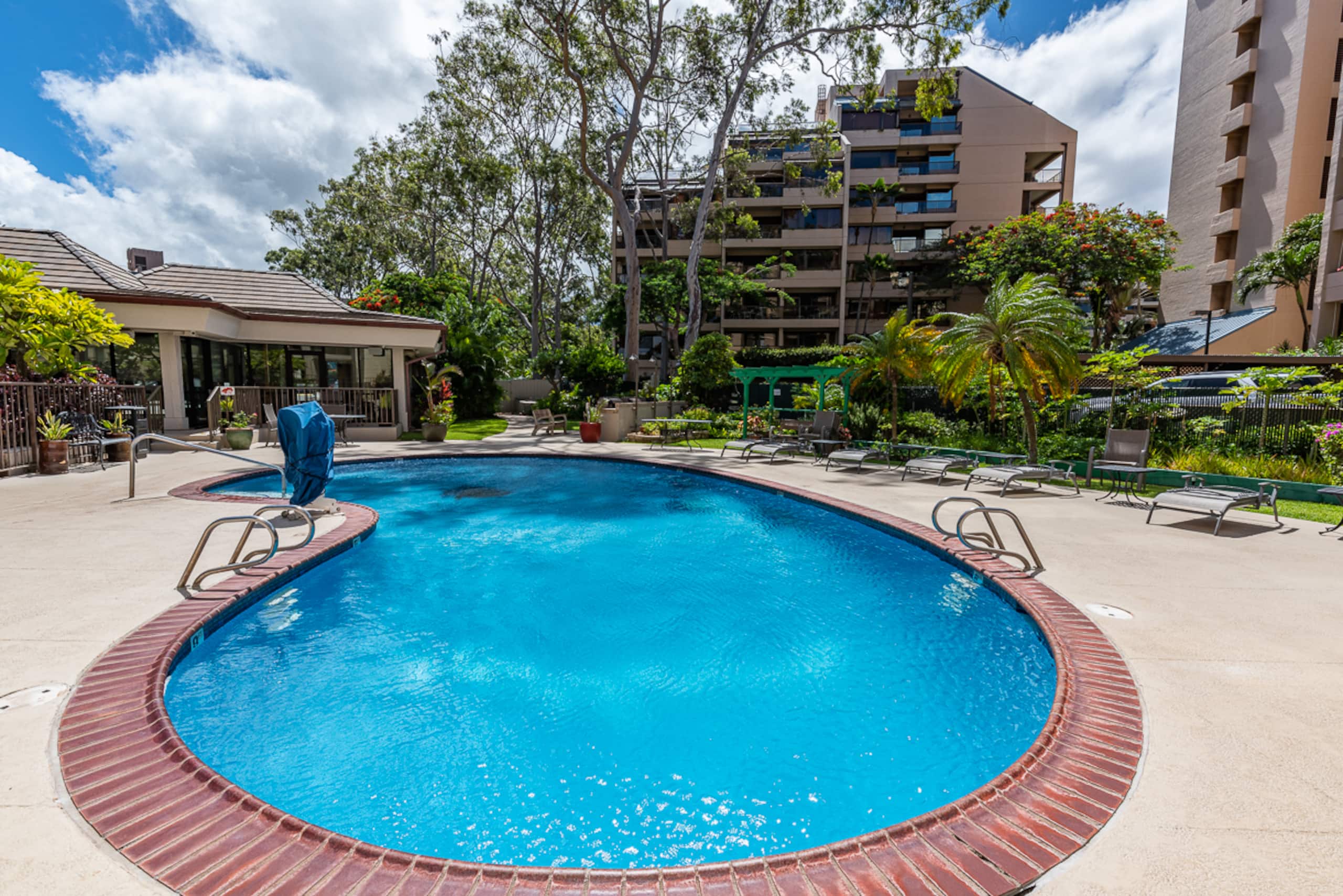 Condo in Lahaina · ★4.81 · 1 bedroom · 2 beds · 1 bath - Image 21