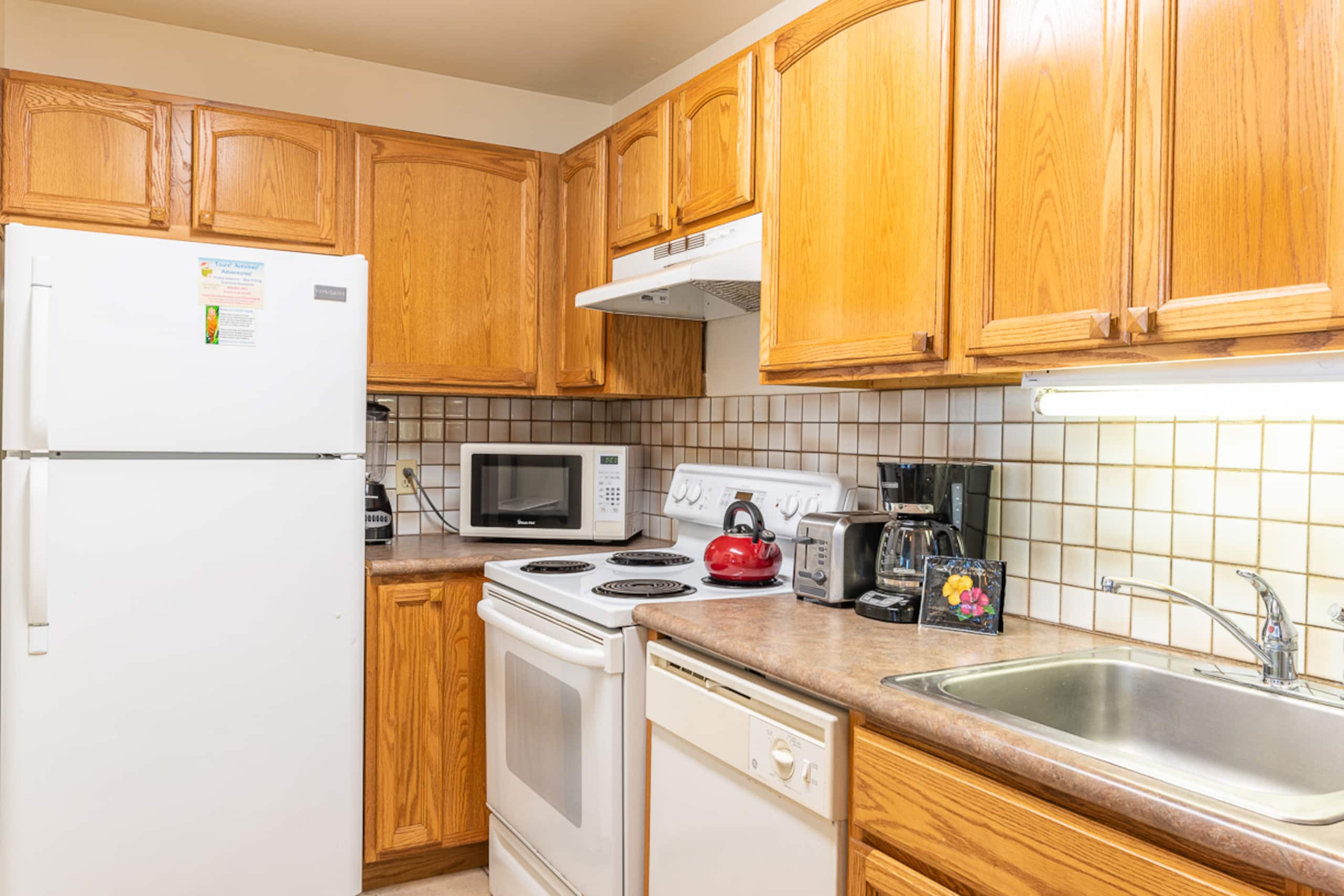 Condo in Lahaina · ★4.81 · 1 bedroom · 2 beds · 1 bath - Image 12