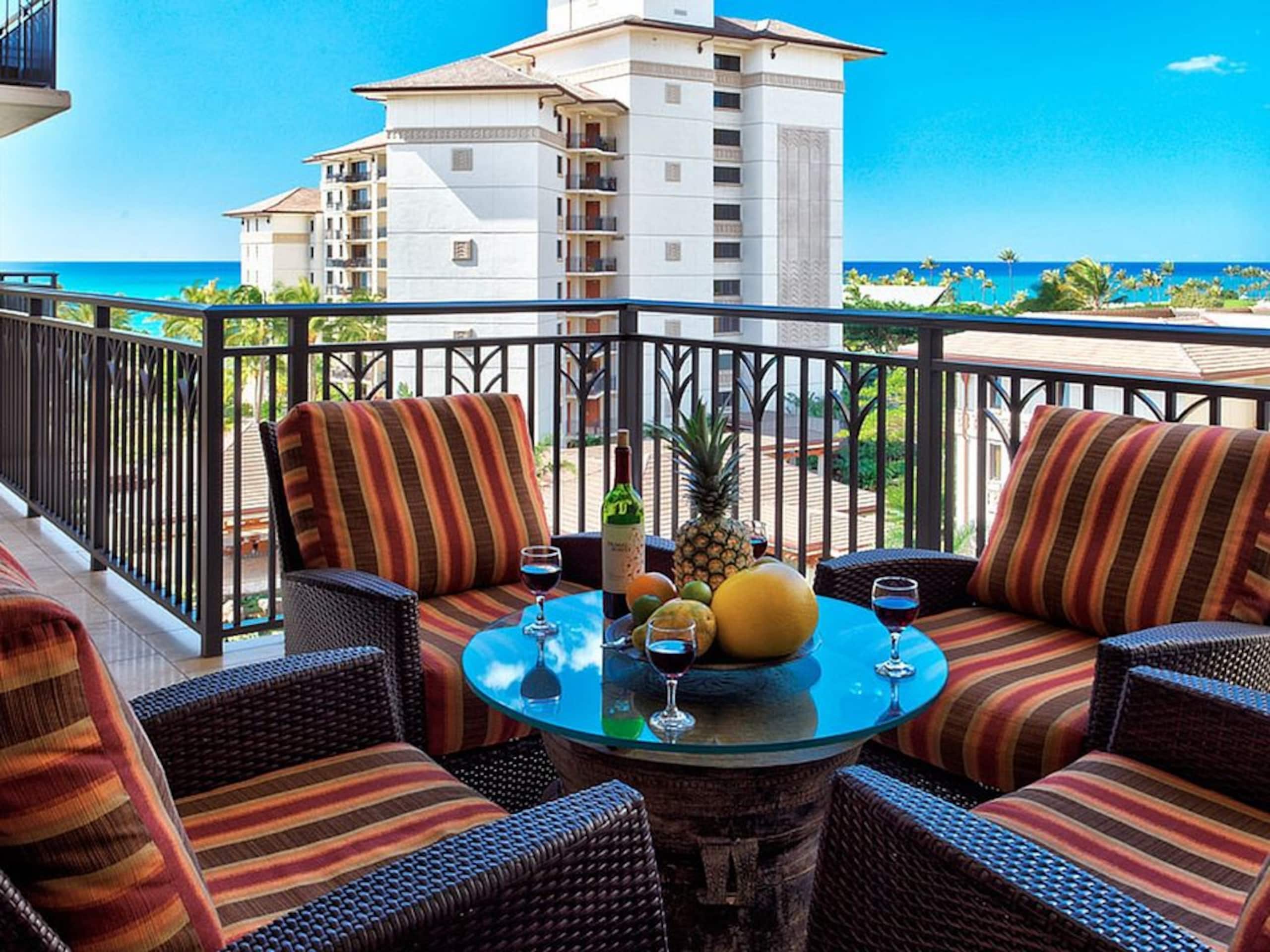 Villa in Honolulu County · ★4.84 · 3 bedrooms · 4 beds · 3 private baths - Image 32
