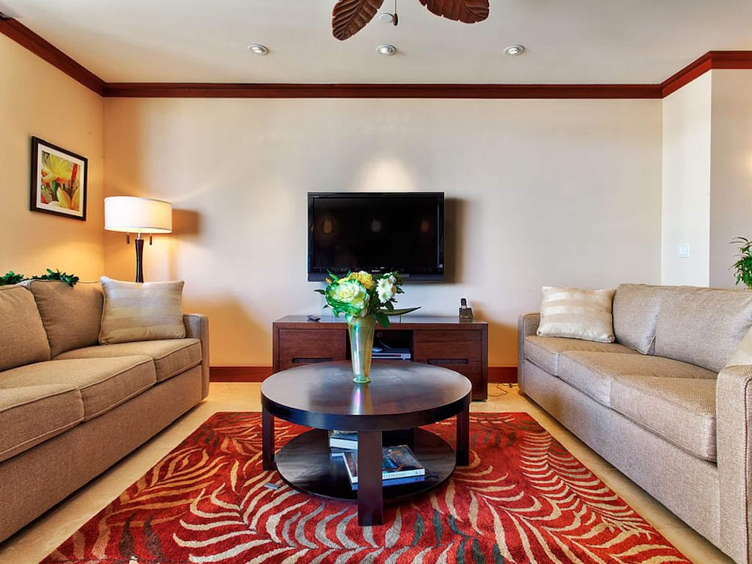 Villa in Honolulu County · ★4.84 · 3 bedrooms · 4 beds · 3 private baths - Image 9