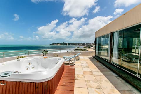 3 bedroom penthouse Seaview and Jacuzzi, breakfast
