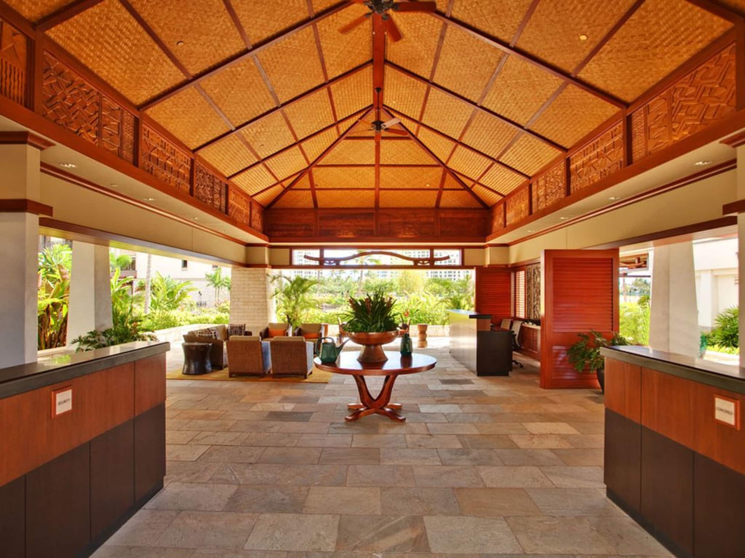 Villa in Honolulu County · ★4.84 · 3 bedrooms · 5 beds · 2.5 baths - Image 11