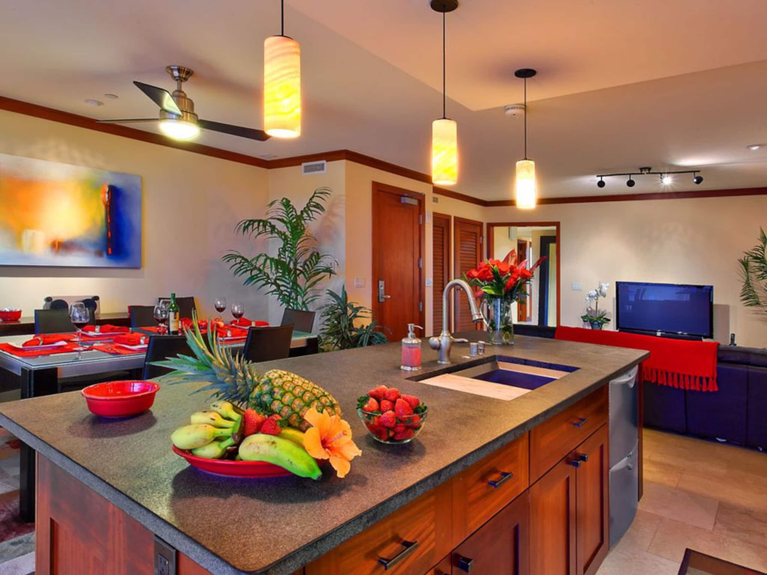 Villa in Honolulu County · ★4.84 · 3 bedrooms · 5 beds · 2.5 baths - Image 13