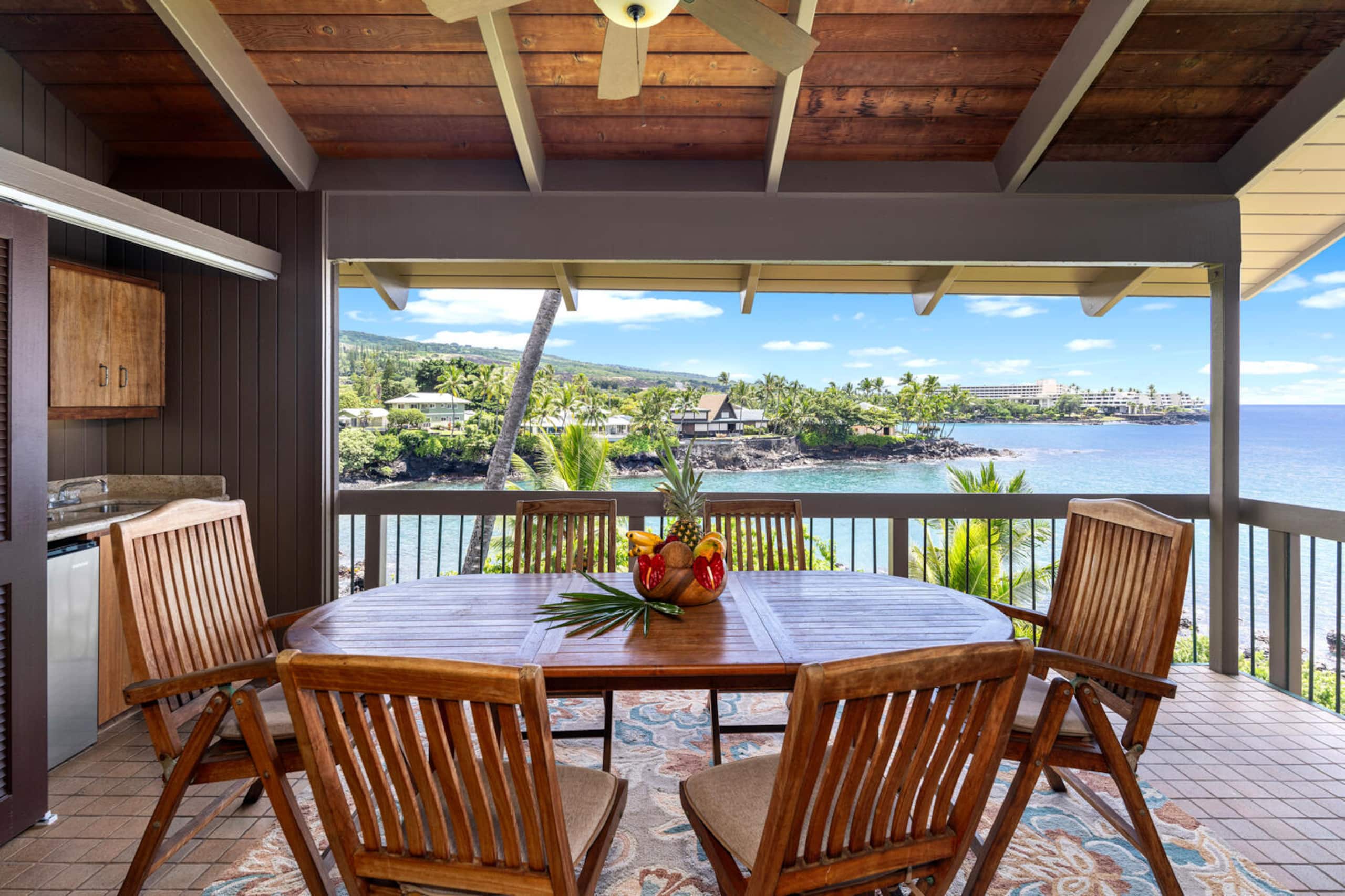 Condo in Kailua-Kona · ★4.86 · 3 bedrooms · 3 beds · 3 baths - Image 19