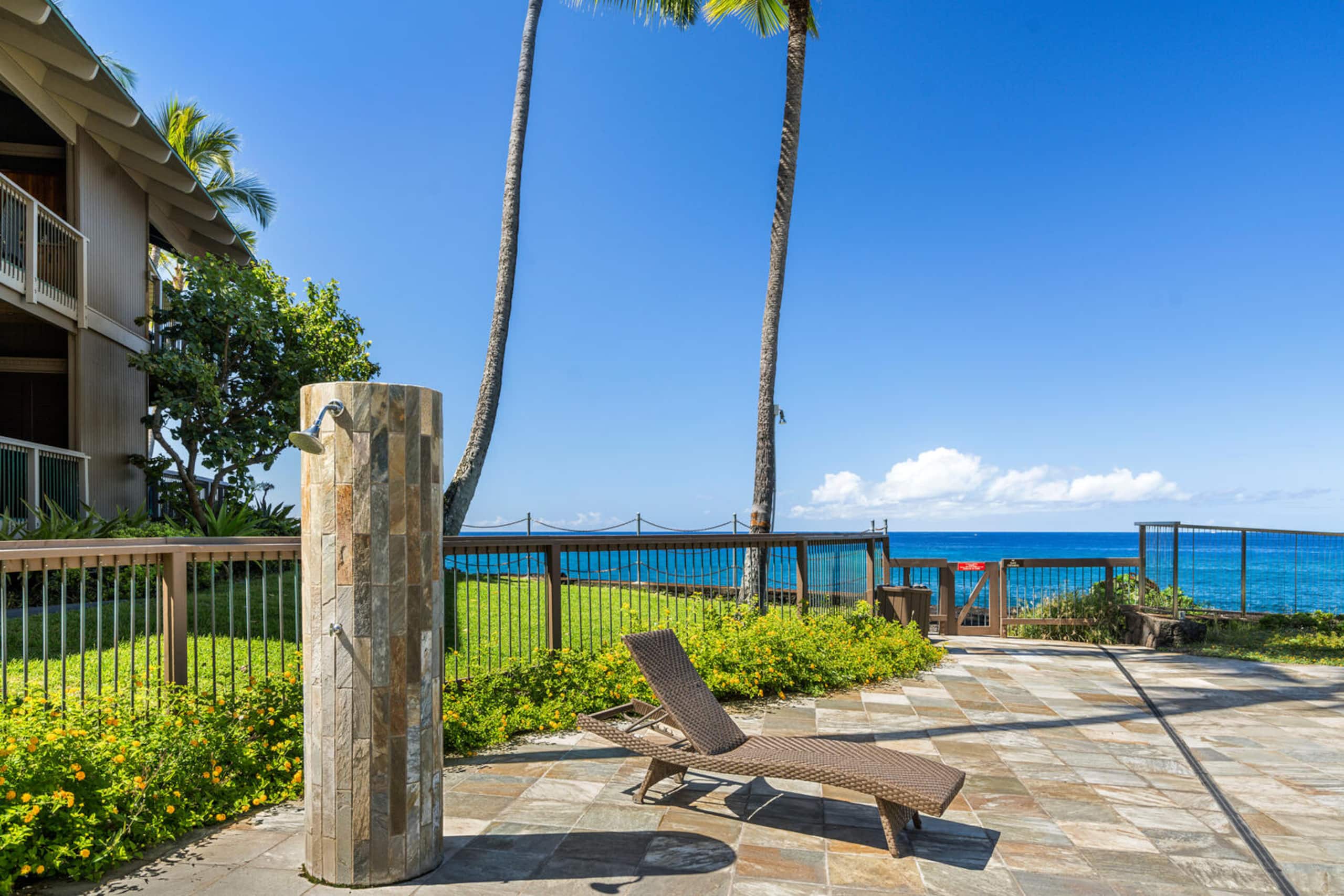 Condo in Kailua-Kona · ★4.86 · 3 bedrooms · 3 beds · 3 baths - Image 57