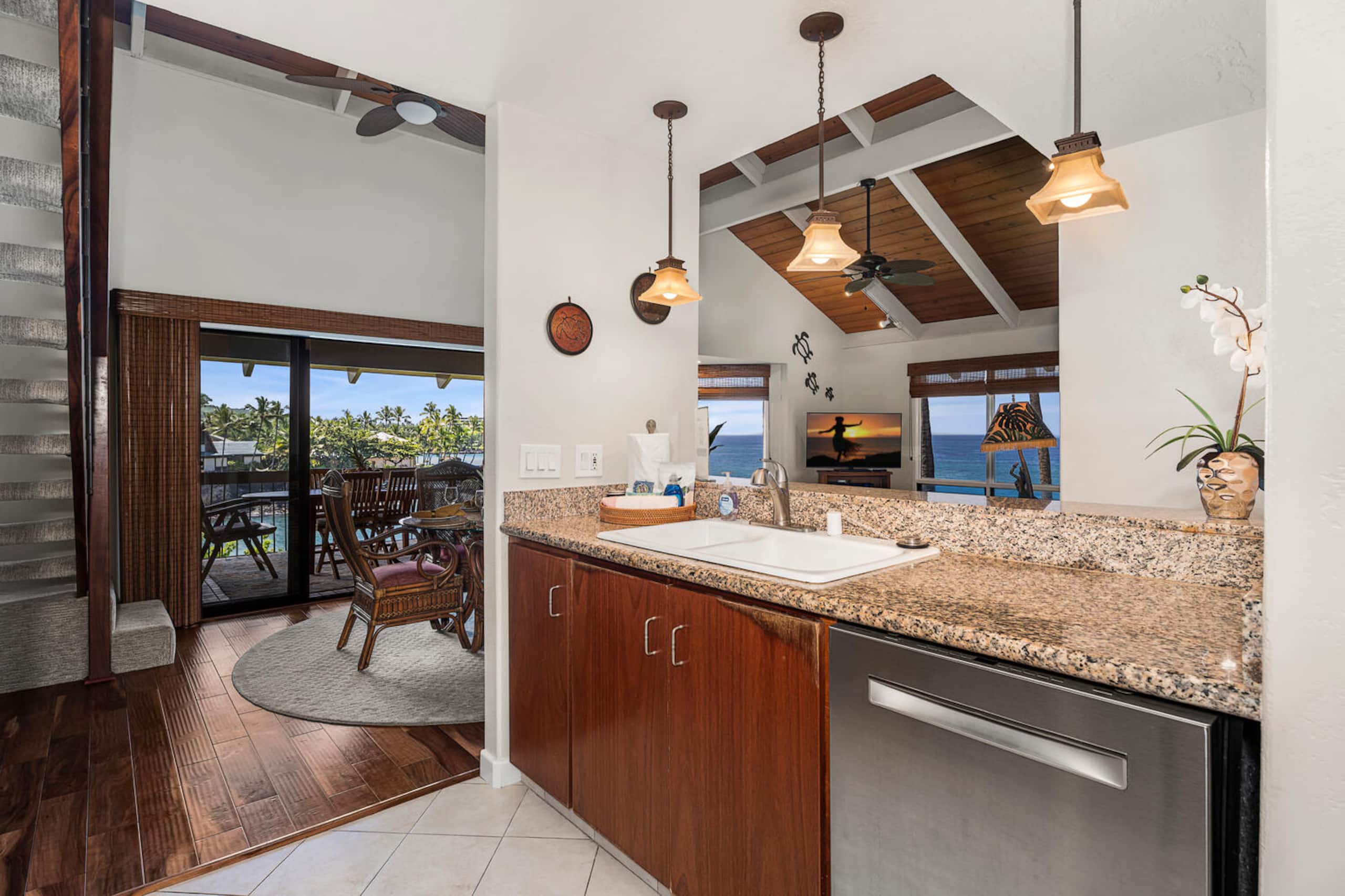 Condo in Kailua-Kona · ★4.86 · 3 bedrooms · 3 beds · 3 baths - Image 17