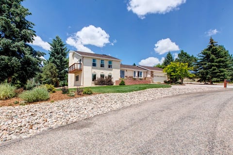 Unforgettable Mansion | 5 Min to USAFA North Gate