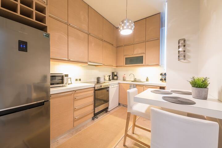 Traveler’s Dream 4 brdm Renovated Penthouse gallery image 5