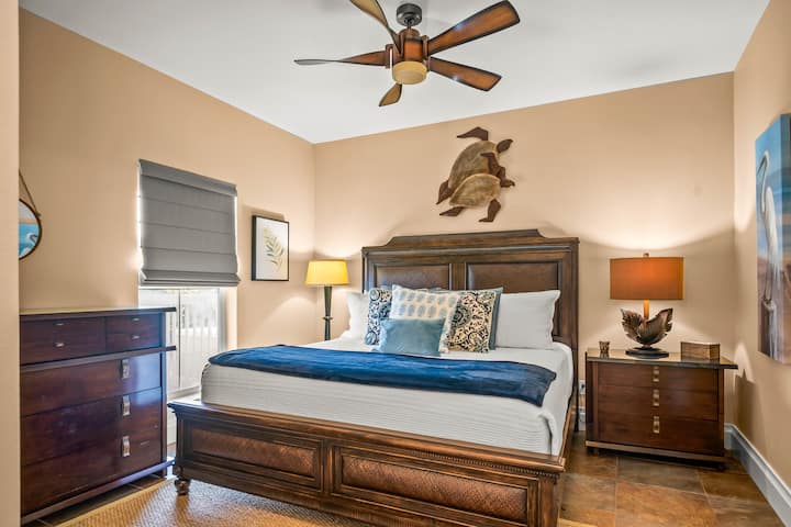 1-ლი სართულის უკანა საძინებელი დედოფლისთვის. 