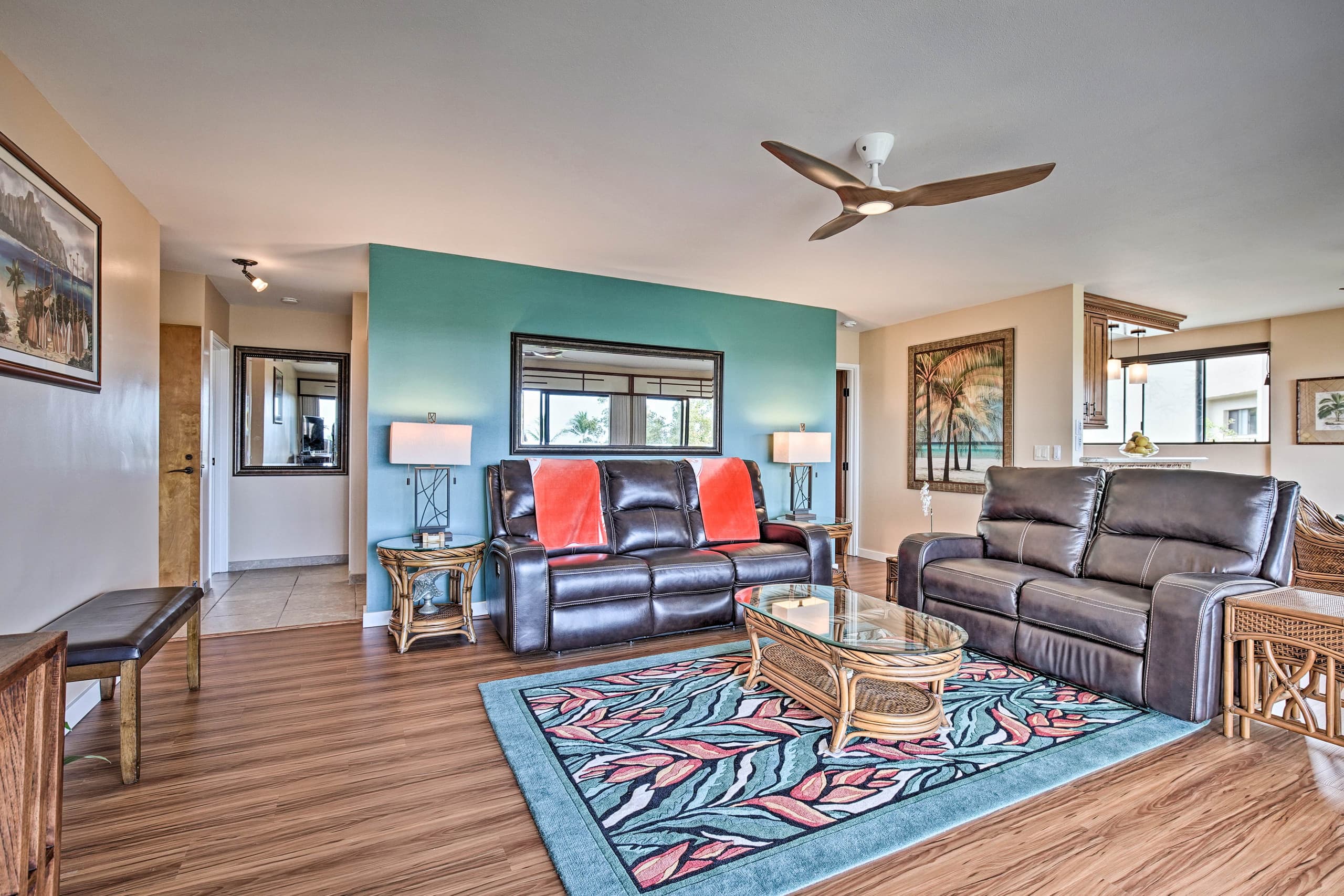 Condo in Kailua-Kona · ★4.97 · 2 bedrooms · 2 beds · 2 shared baths - Image 5