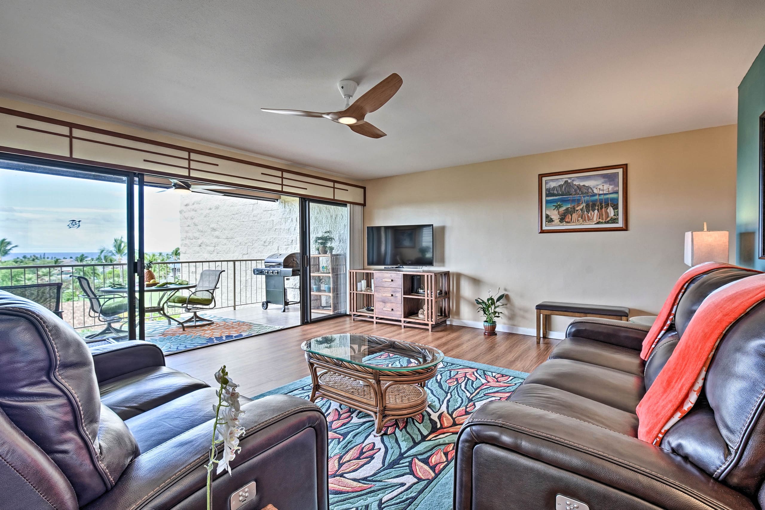 Condo in Kailua-Kona · ★4.97 · 2 bedrooms · 2 beds · 2 shared baths - Image 3