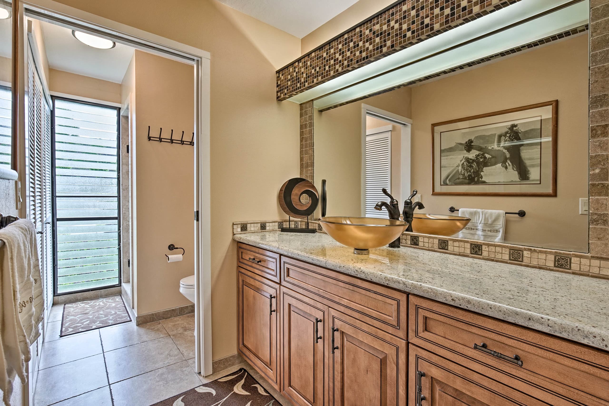 Condo in Kailua-Kona · ★4.97 · 2 bedrooms · 2 beds · 2 shared baths - Image 18