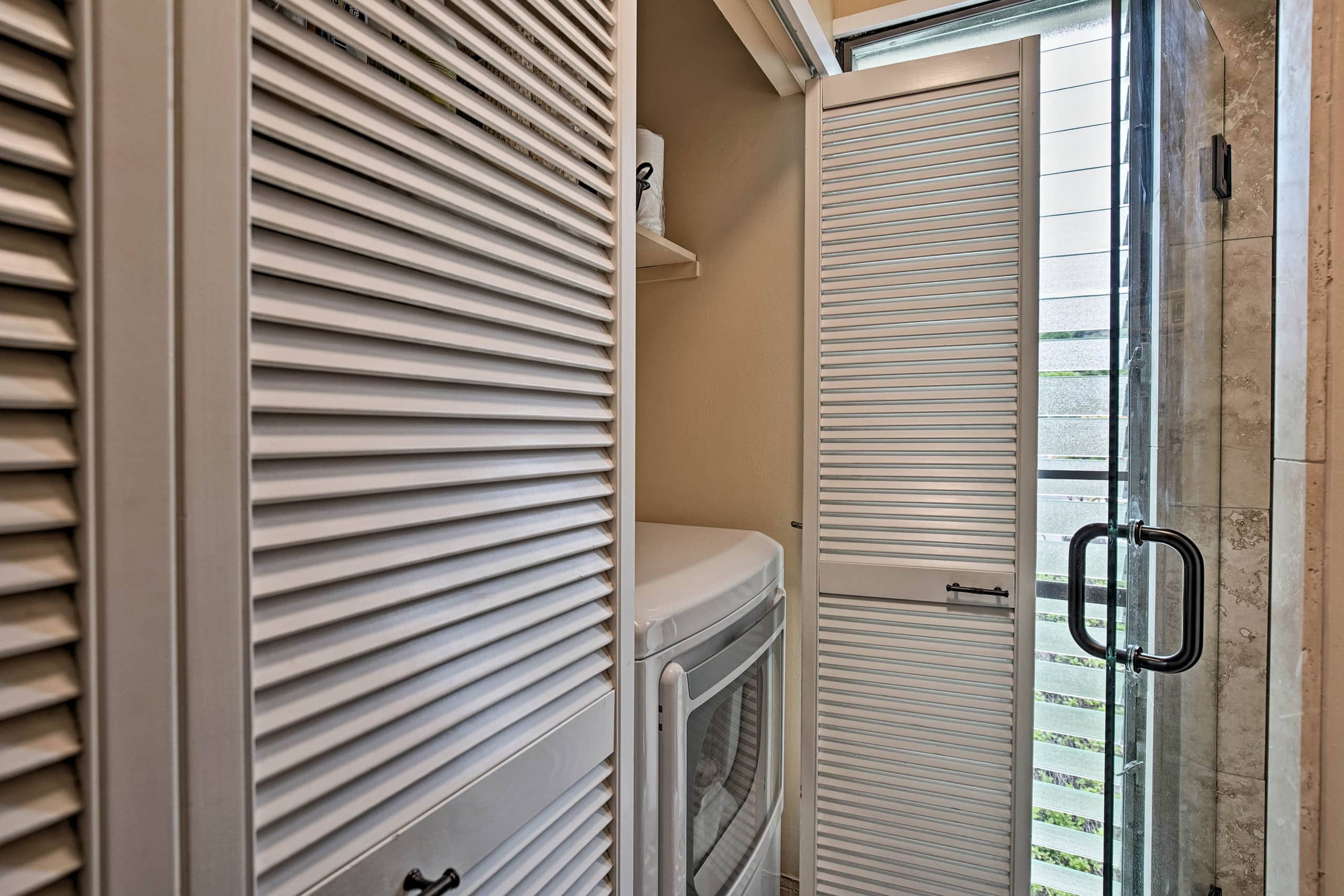 Condo in Kailua-Kona · ★4.97 · 2 bedrooms · 2 beds · 2 shared baths - Image 19