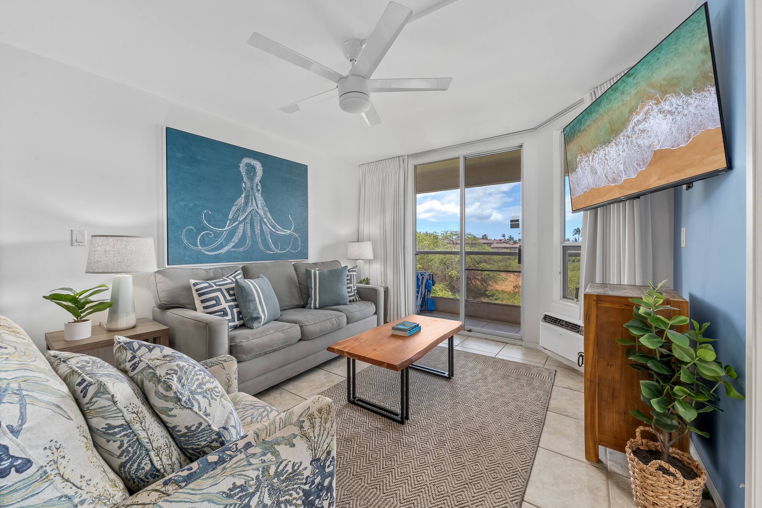 Condo in Kihei · ★4.64 · 2 bedrooms · 4 beds · 2 private baths - Image 3