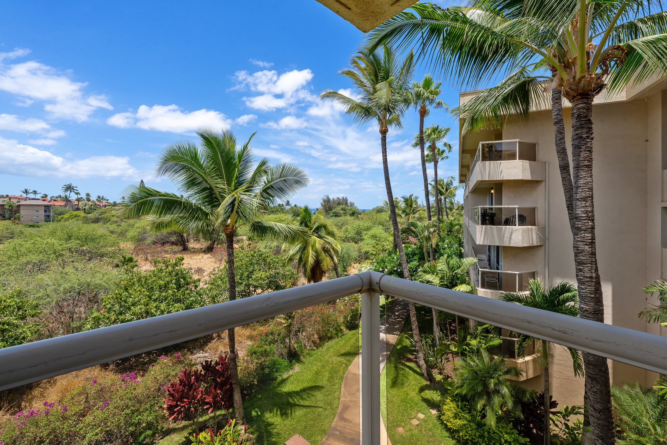 Condo in Kihei · ★4.64 · 2 bedrooms · 4 beds · 2 private baths - Image 30