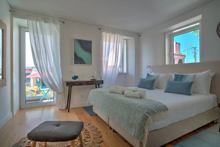 Urban Beach Estoril by Portugal Portfolio gallery image 3