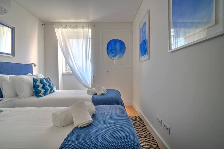 Urban Beach Estoril by Portugal Portfolio gallery image 4