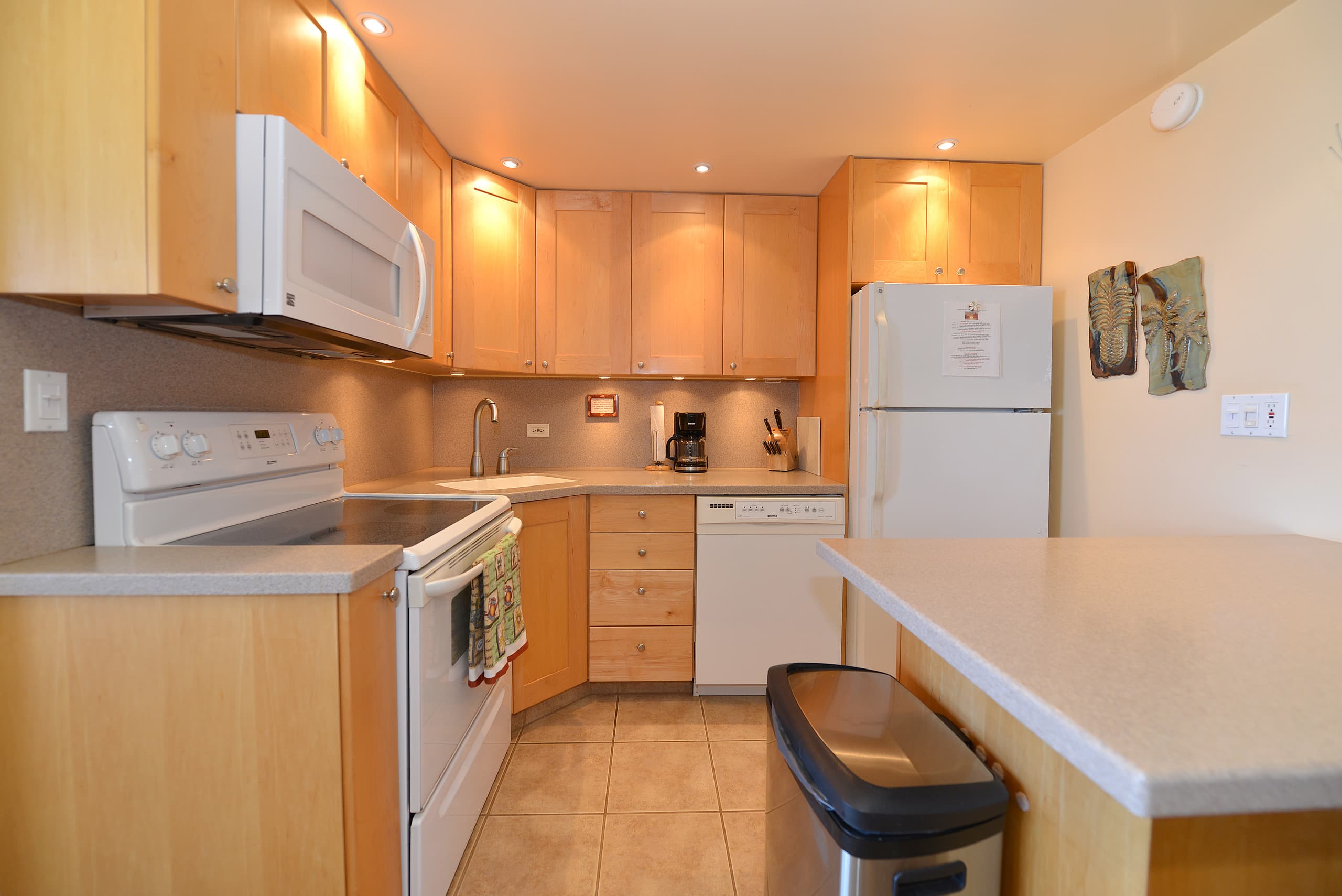 Condo in Lahaina · ★4.78 · 1 bedroom · 1 bed · 1 bath - Image 10