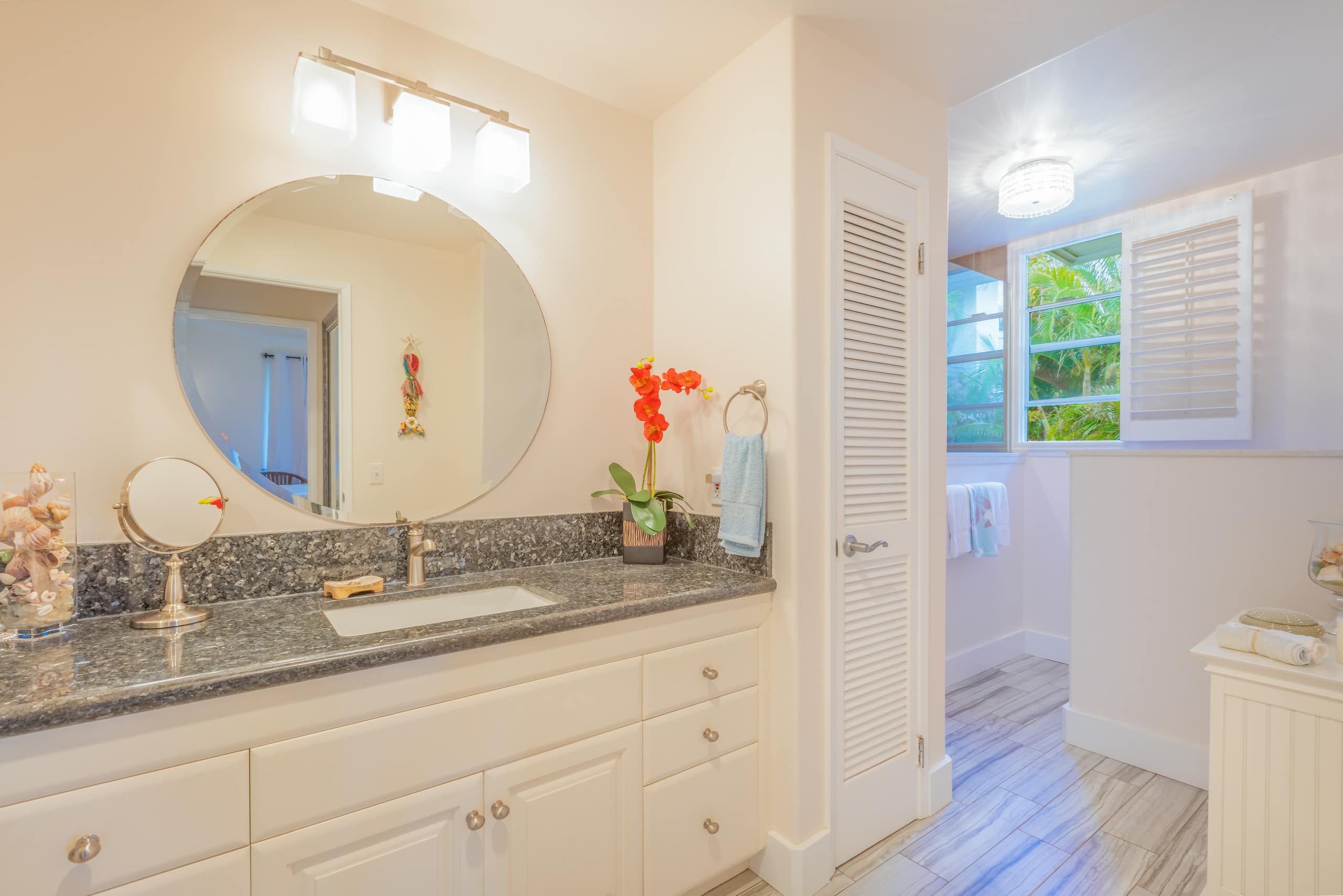 Condo in Princeville · ★4.31 · 2 bedrooms · 2 beds · 2 shared baths - Image 10