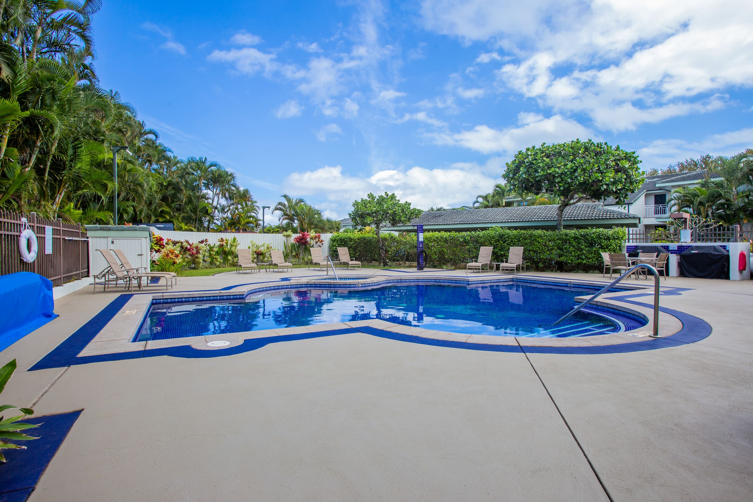 Condo in Princeville · ★4.31 · 2 bedrooms · 2 beds · 2 shared baths - Image 14