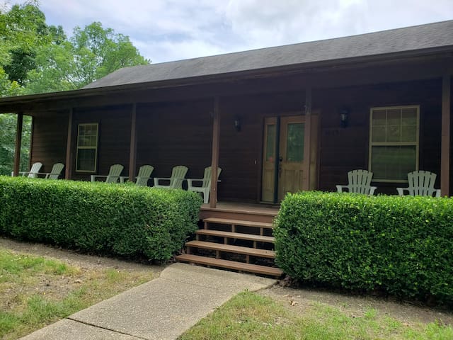 Beaver Lake Vacation Rentals managed Airbnb listing 2