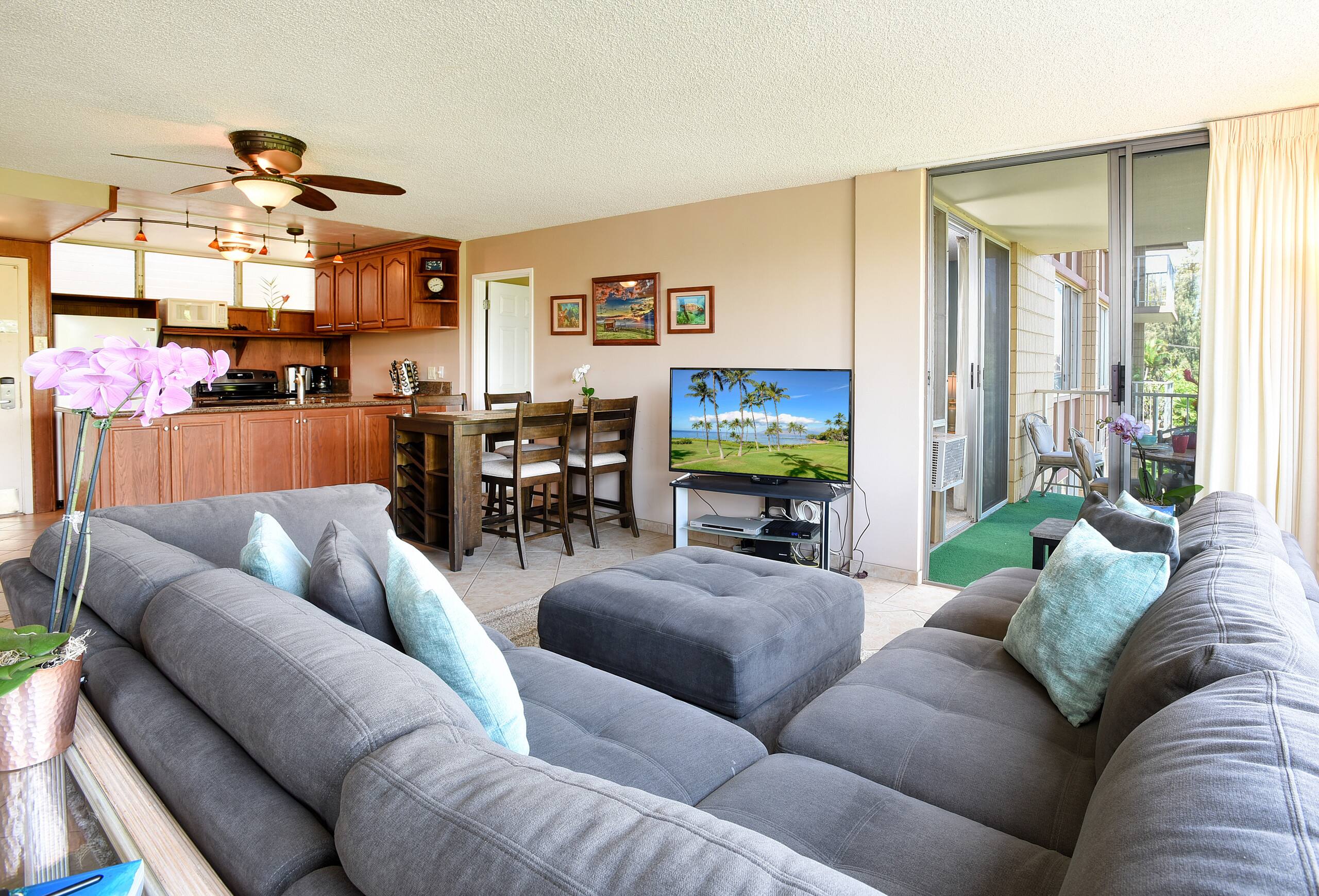 Condo in Kihei · ★4.88 · 2 bedrooms · 2 beds · 2 baths - Image 5