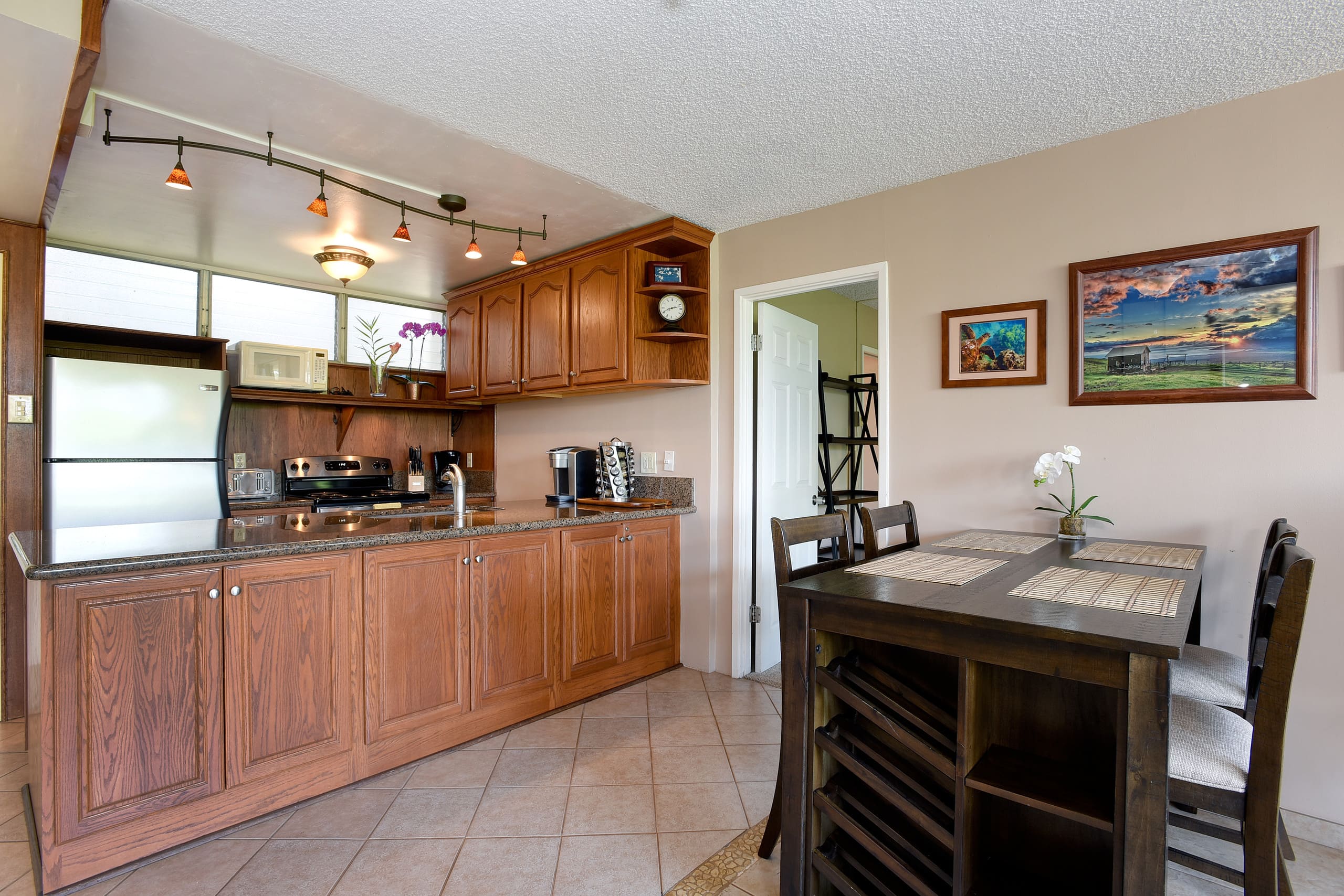 Condo in Kihei · ★4.88 · 2 bedrooms · 2 beds · 2 baths - Image 25