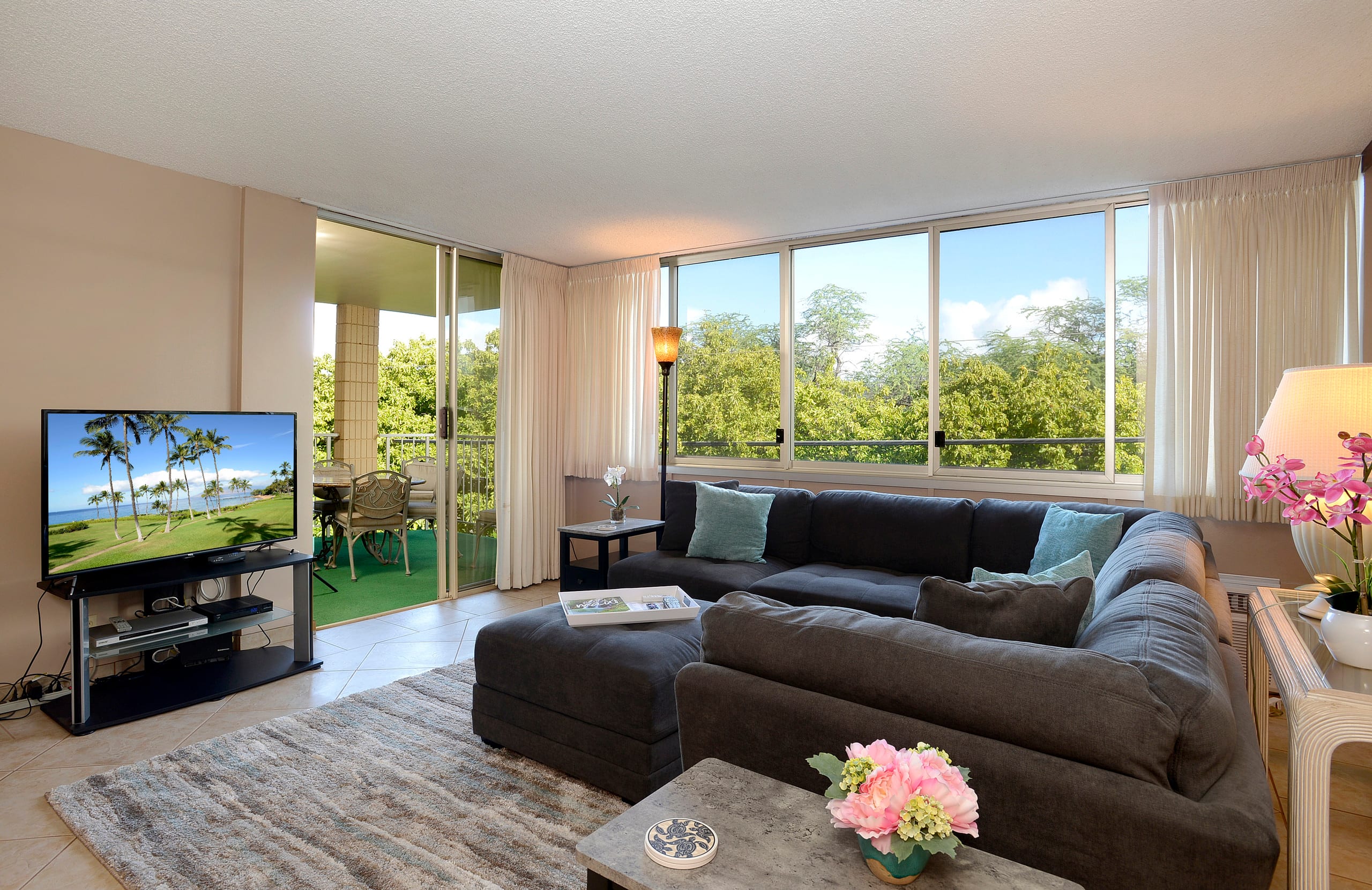 Condo in Kihei · ★4.88 · 2 bedrooms · 2 beds · 2 baths - Image 2