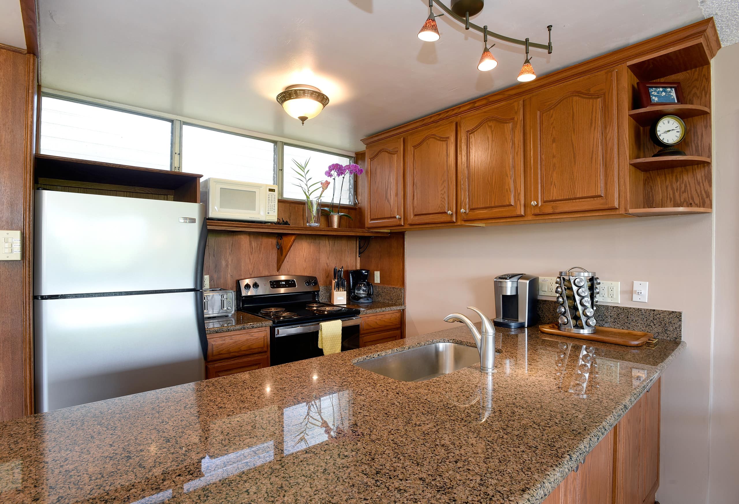 Condo in Kihei · ★4.88 · 2 bedrooms · 2 beds · 2 baths - Image 27