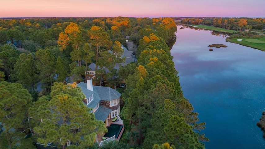 Akers Ellis Real Estate & Rentals managed Airbnb listing 2